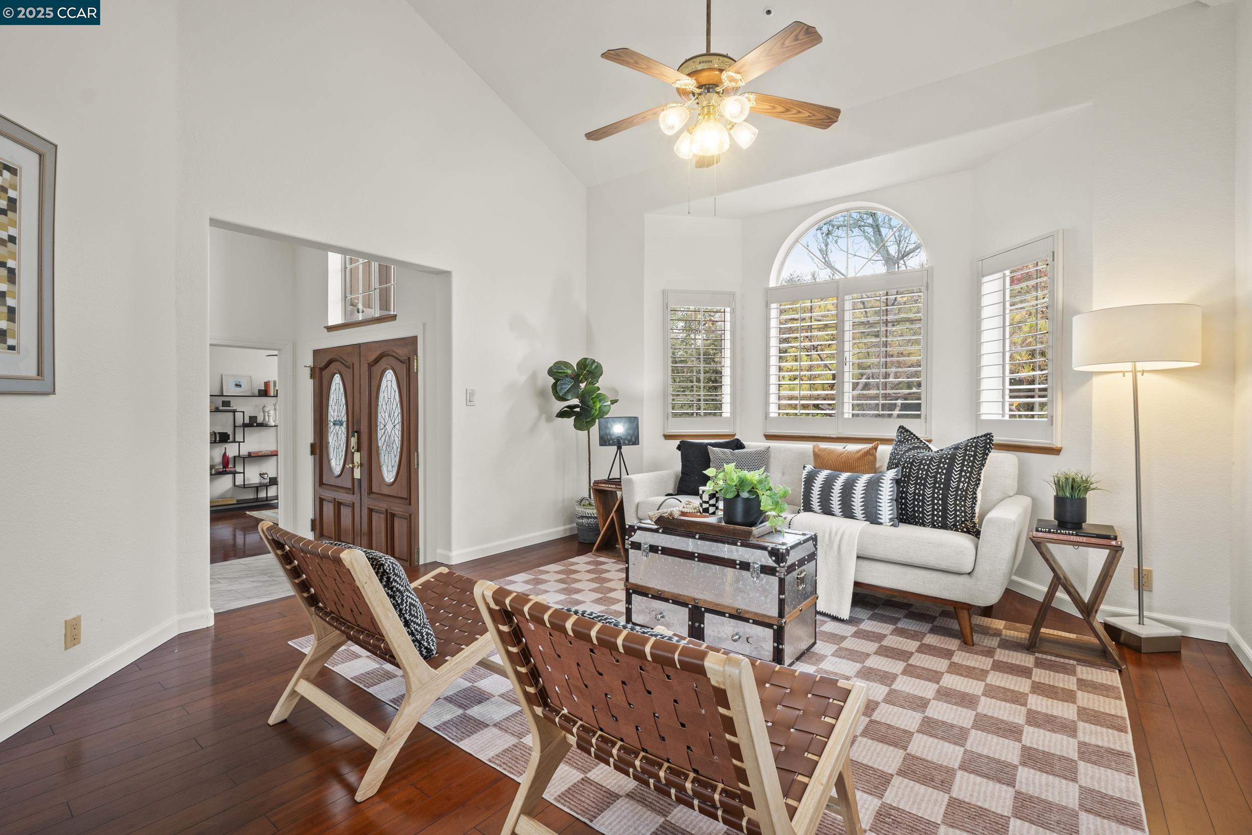 Detail Gallery Image 6 of 39 For 419 Clark Drive, Vallejo,  CA 94534 - 5 Beds | 3 Baths