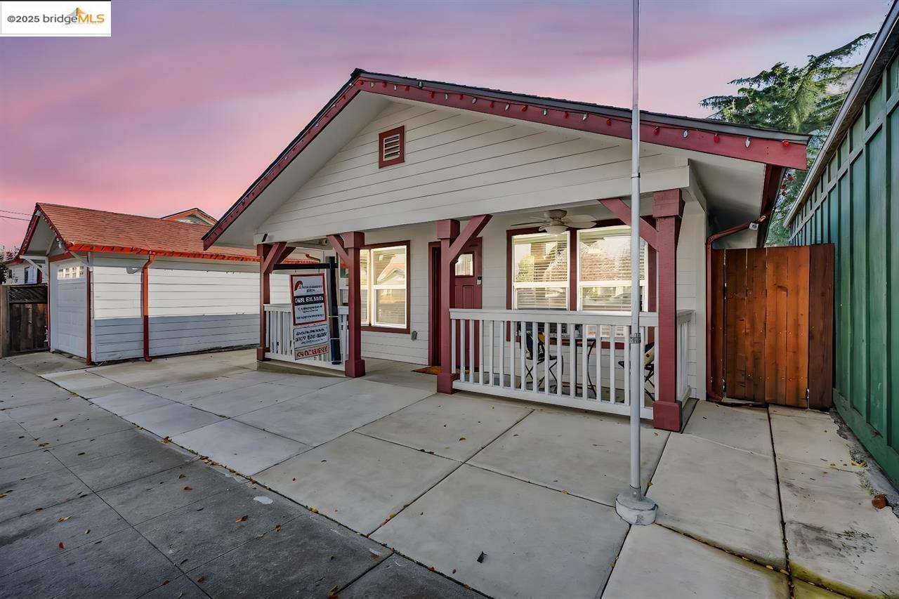 Front Image Thumbnail for EB41119527