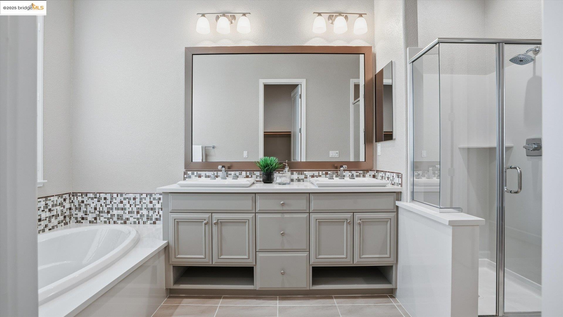 Detail Gallery Image 21 of 43 For 9487 Davenport Cir, Discovery Bay,  CA 94505 - 3 Beds | 2/1 Baths