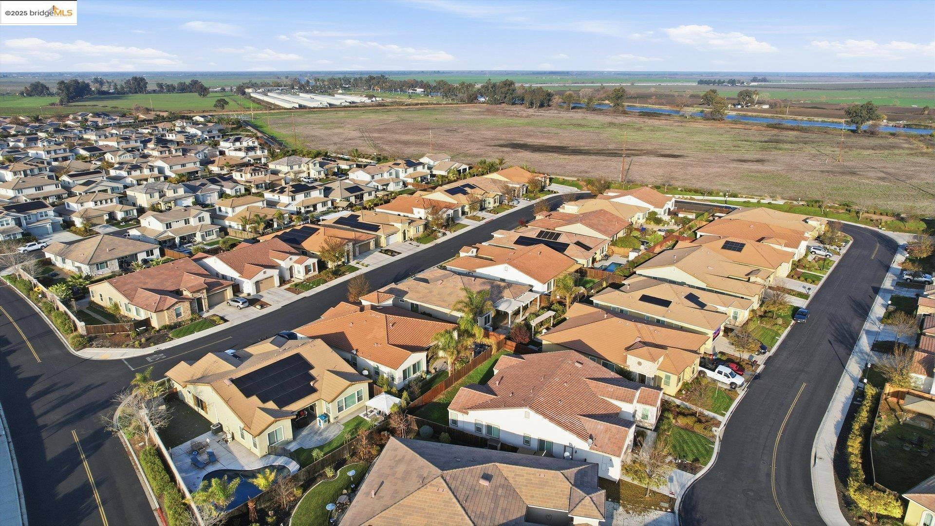 Detail Gallery Image 38 of 43 For 9487 Davenport Cir, Discovery Bay,  CA 94505 - 3 Beds | 2/1 Baths