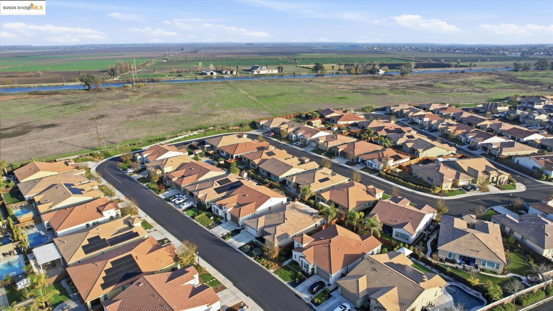 Detail Gallery Image 40 of 43 For 9487 Davenport Cir, Discovery Bay,  CA 94505 - 3 Beds | 2/1 Baths