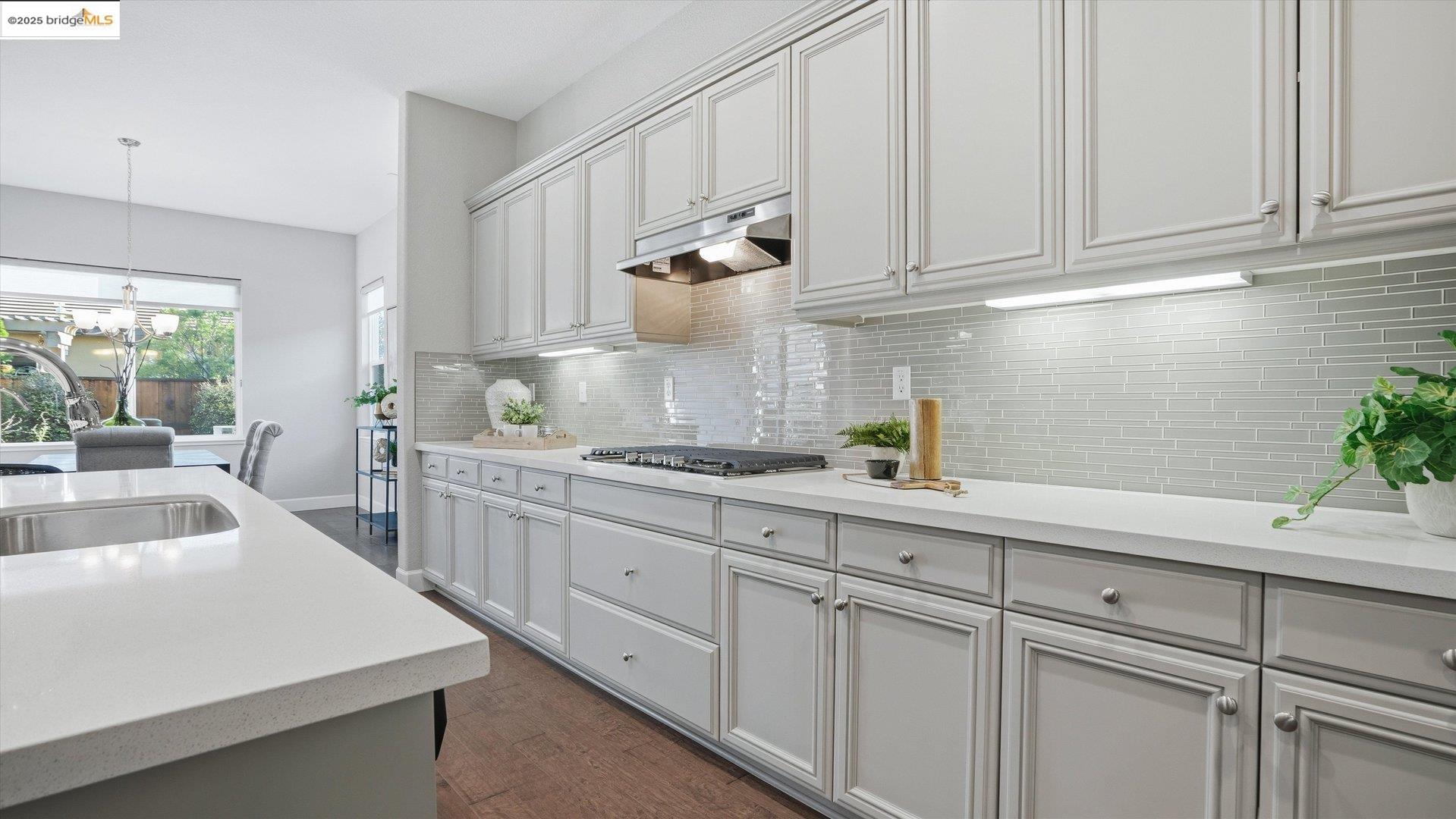 Detail Gallery Image 7 of 43 For 9487 Davenport Cir, Discovery Bay,  CA 94505 - 3 Beds | 2/1 Baths