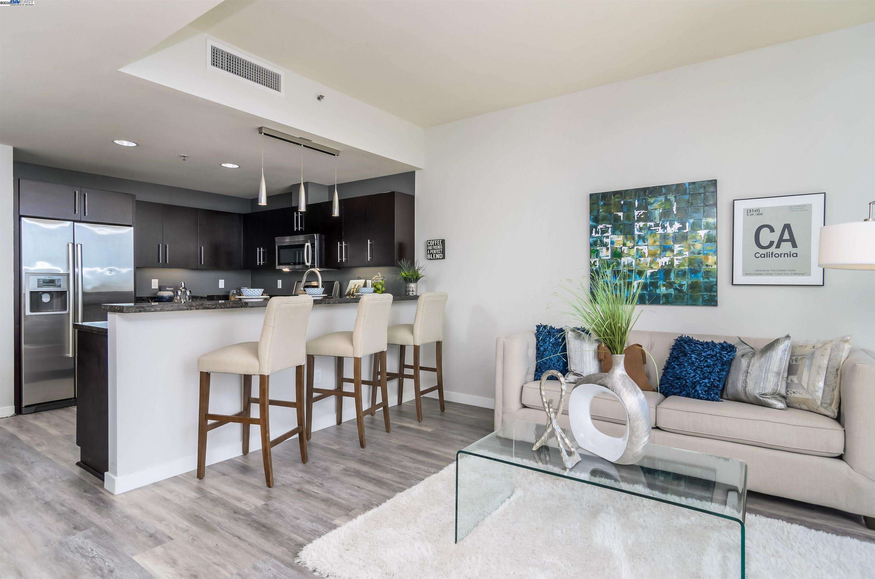 Photo #3: 41119530 Listing: Photo #3