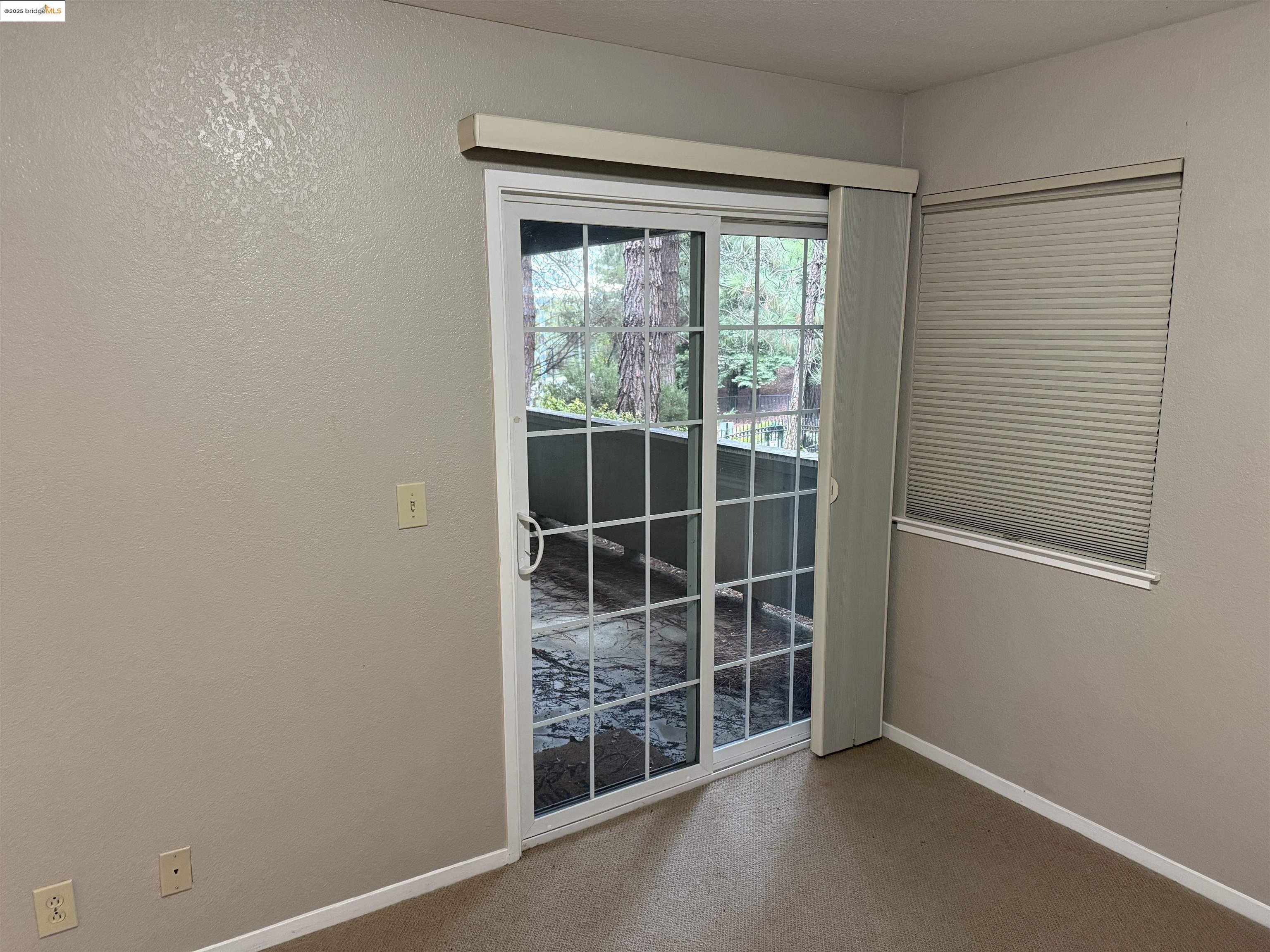 Detail Gallery Image 13 of 24 For 510 Canyon Oaks Drive #C,  Oakland,  CA 94505-9999 - 2 Beds | 2 Baths