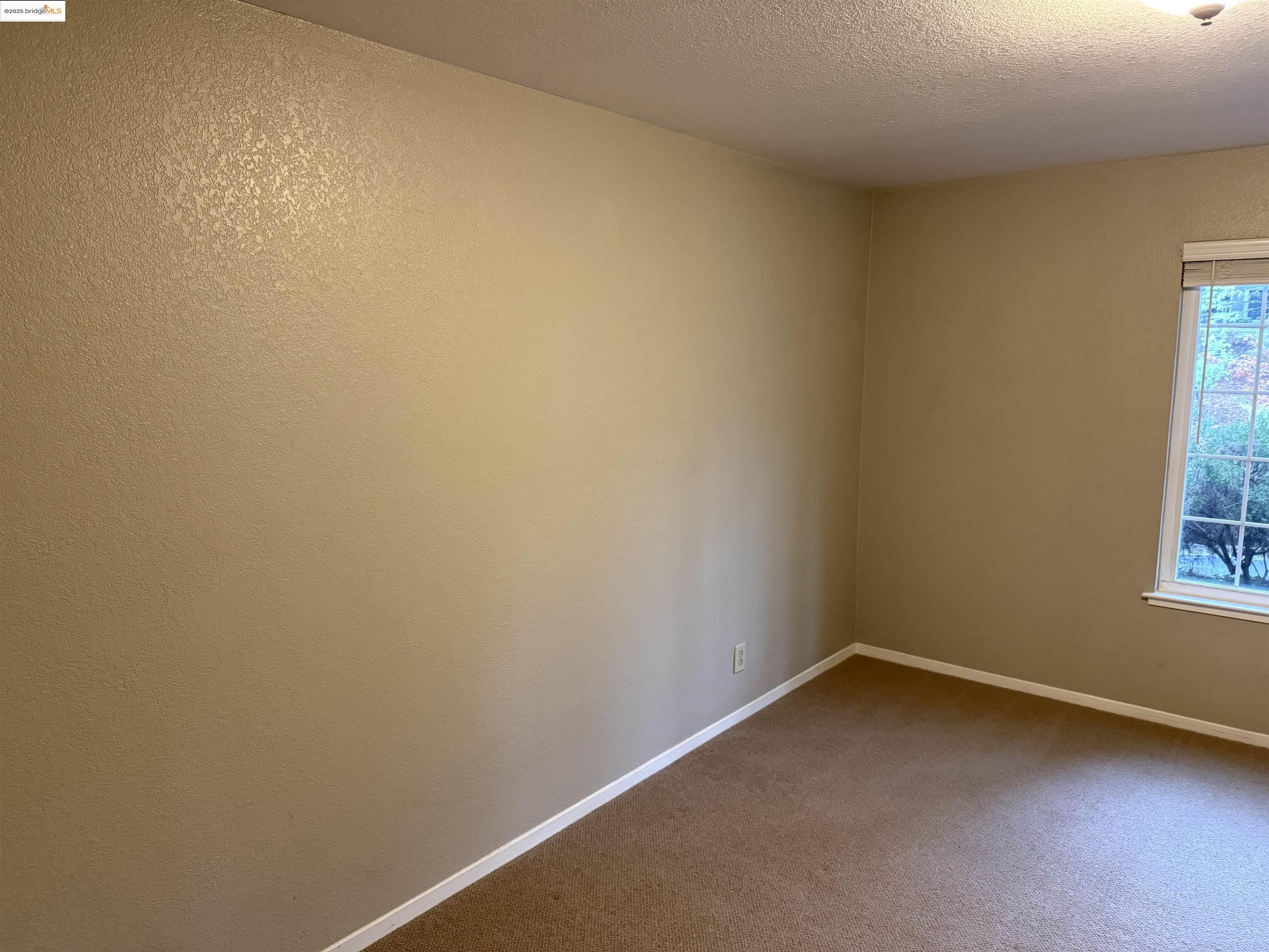 Detail Gallery Image 19 of 24 For 510 Canyon Oaks Drive #C,  Oakland,  CA 94505-9999 - 2 Beds | 2 Baths