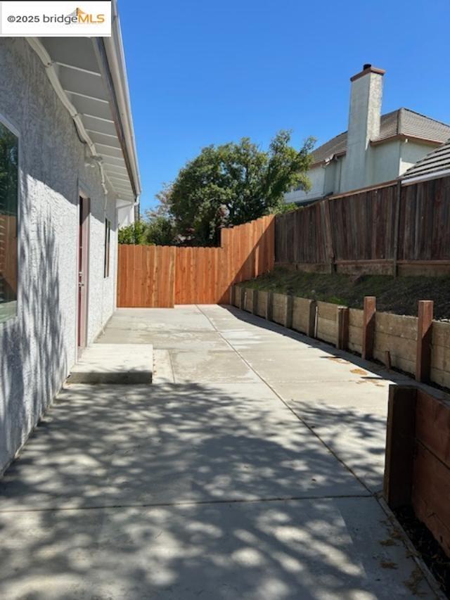 Detail Gallery Image 2 of 16 For 133 Greenmeadow Cir #A,  Pittsburg,  CA 94565 - 3 Beds | 2 Baths