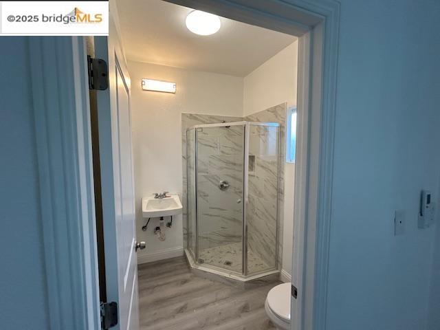 Detail Gallery Image 9 of 16 For 133 Greenmeadow Cir #A,  Pittsburg,  CA 94565 - 3 Beds | 2 Baths