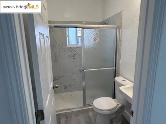 Detail Gallery Image 10 of 16 For 133 Greenmeadow Cir #A,  Pittsburg,  CA 94565 - 3 Beds | 2 Baths