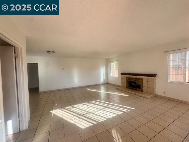 Detail Gallery Image 2 of 20 For 2849 Rheem Street, Richmond,  CA 94804 - 3 Beds | 2 Baths