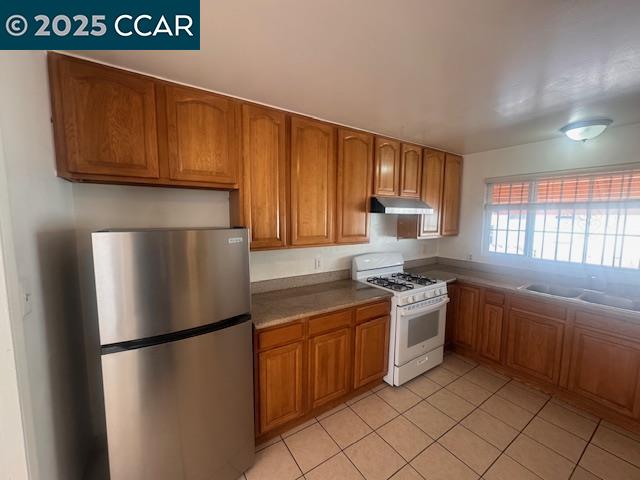 Detail Gallery Image 7 of 20 For 2849 Rheem Street, Richmond,  CA 94804 - 3 Beds | 2 Baths