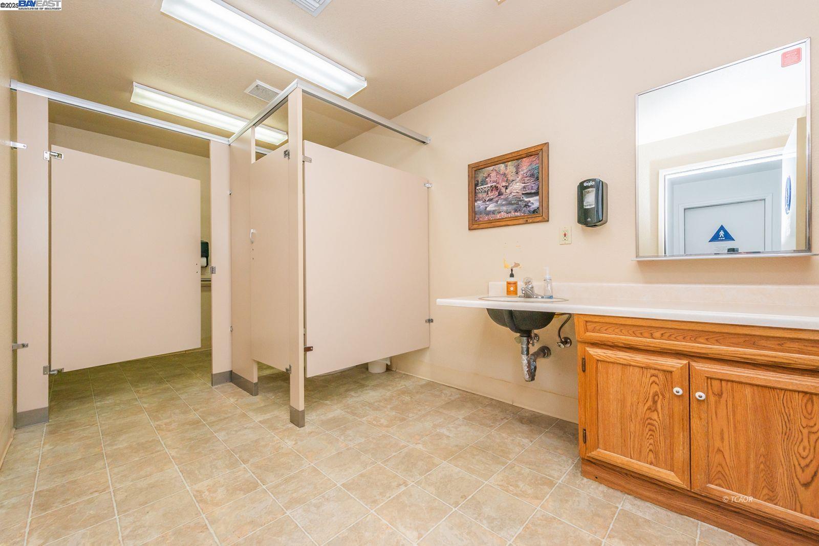 Detail Gallery Image 31 of 50 For , –,  CA 96093 - – Beds | – Baths