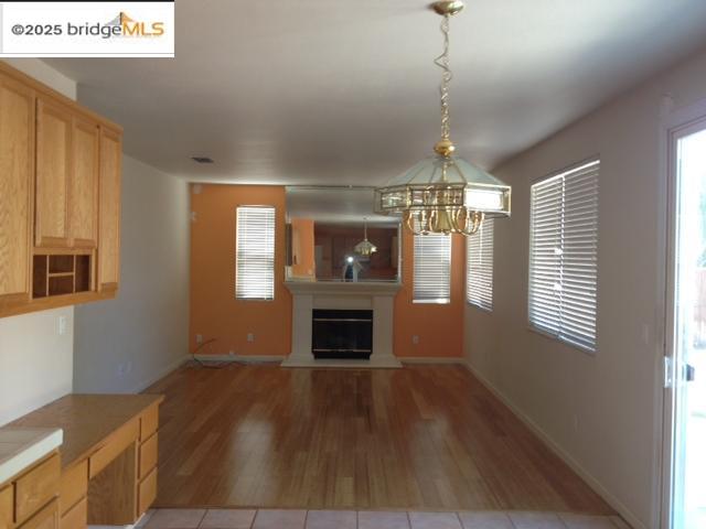 Detail Gallery Image 4 of 6 For 505 Eagleridge Ct, Antioch,  CA 94509-8982 - 5 Beds | 3 Baths