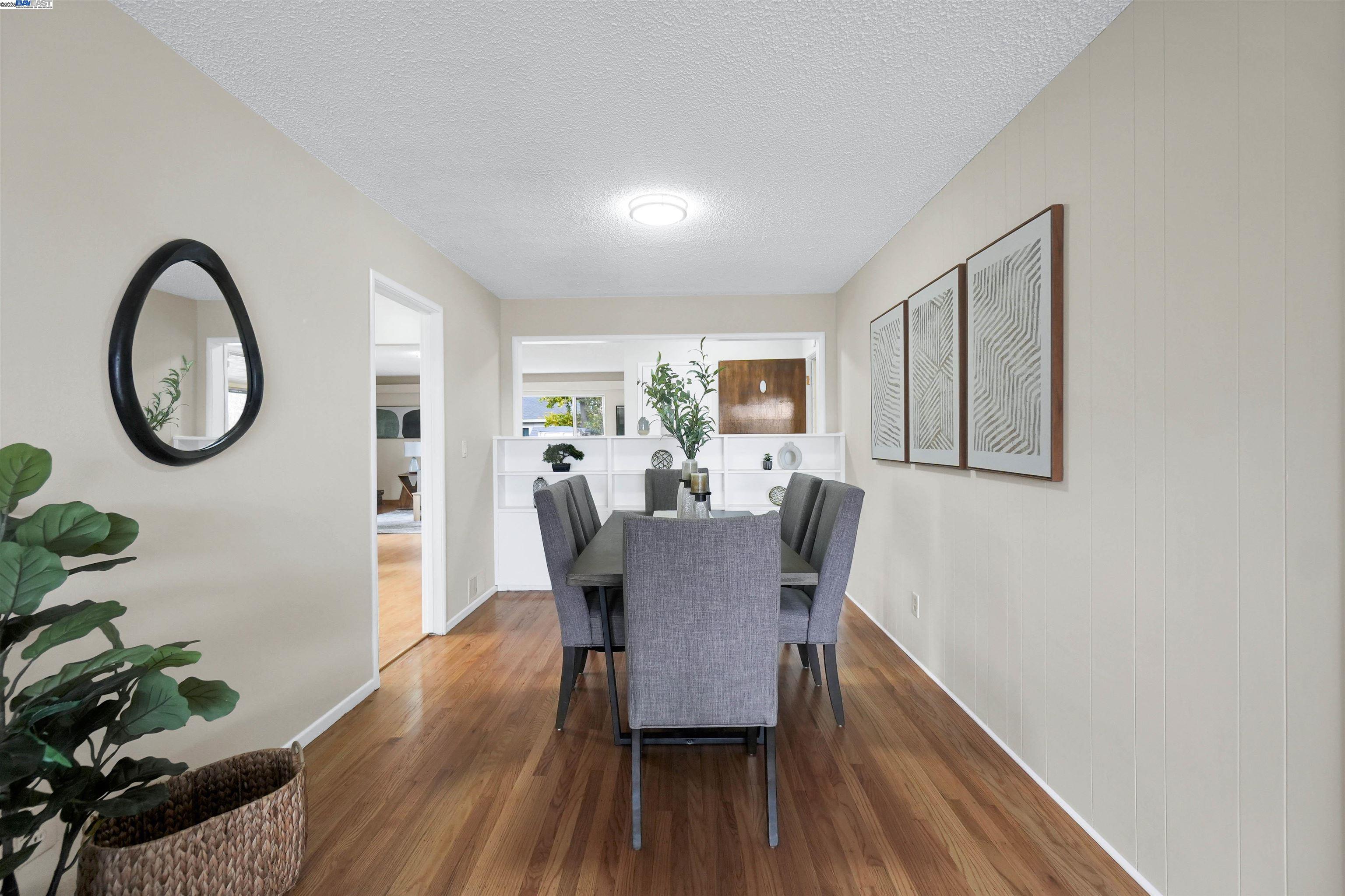 Detail Gallery Image 14 of 54 For 905 Longwood Ave, Hayward,  CA 94541 - 3 Beds | 2 Baths