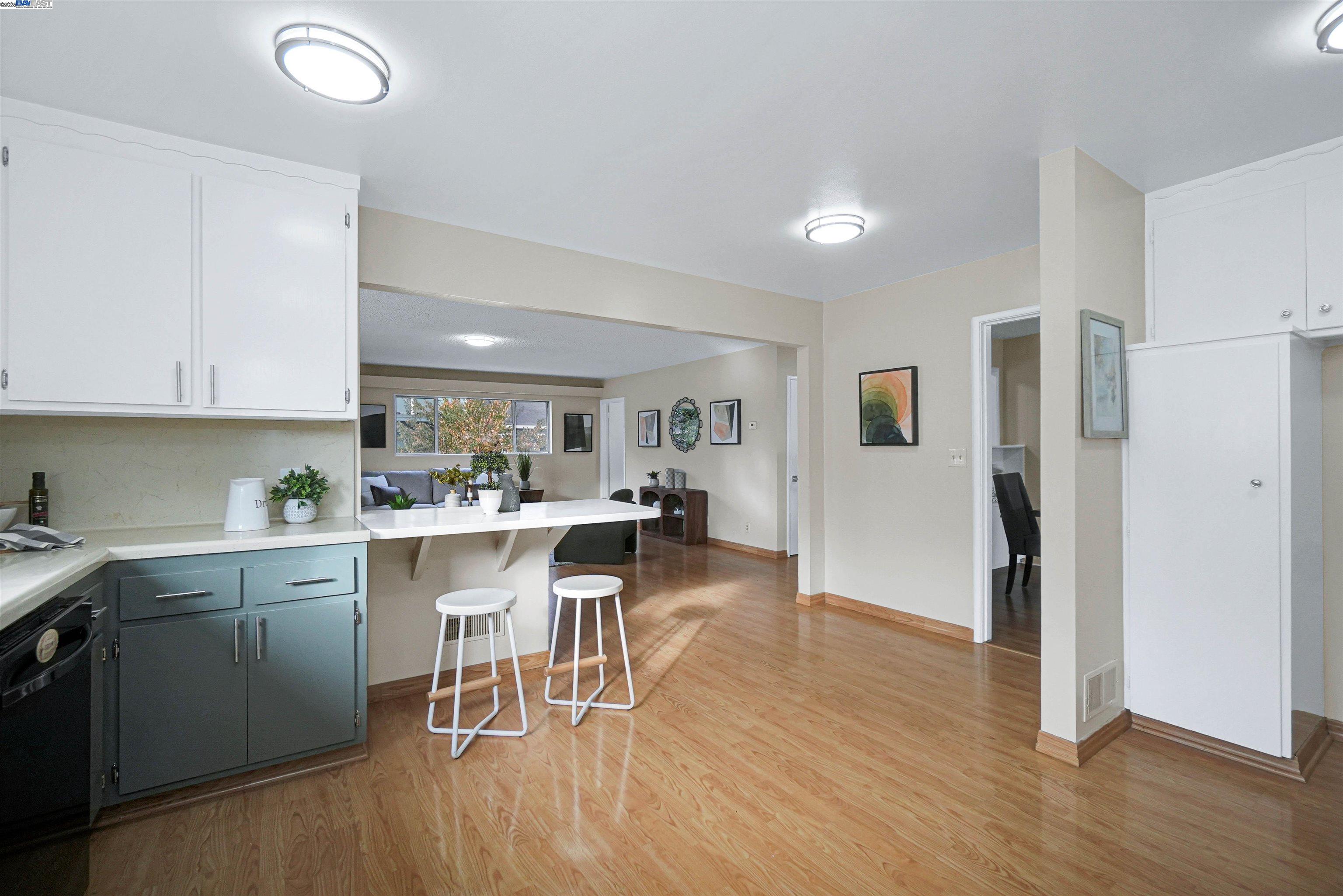 Detail Gallery Image 20 of 54 For 905 Longwood Ave, Hayward,  CA 94541 - 3 Beds | 2 Baths