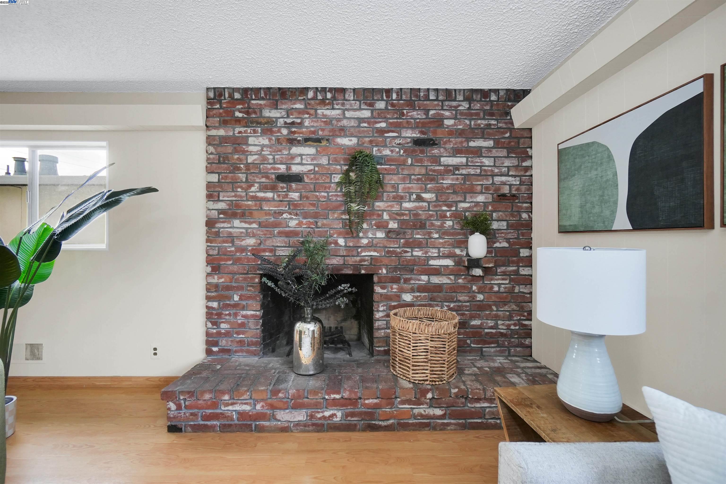 Detail Gallery Image 27 of 54 For 905 Longwood Ave, Hayward,  CA 94541 - 3 Beds | 2 Baths