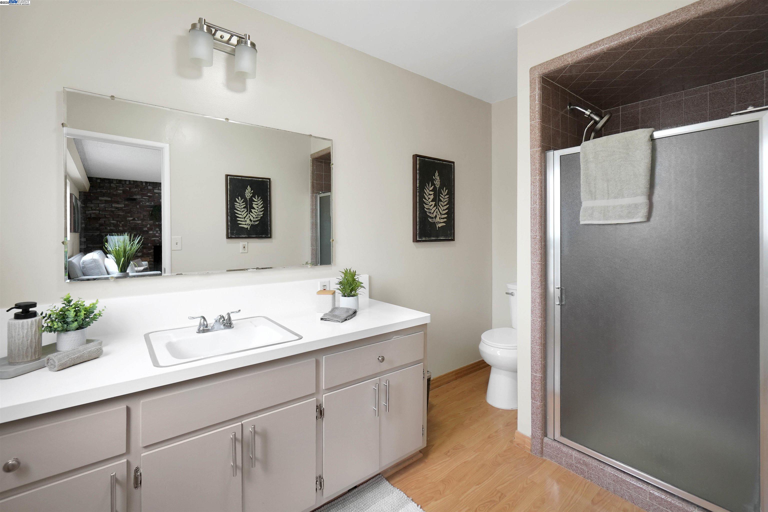 Detail Gallery Image 30 of 54 For 905 Longwood Ave, Hayward,  CA 94541 - 3 Beds | 2 Baths