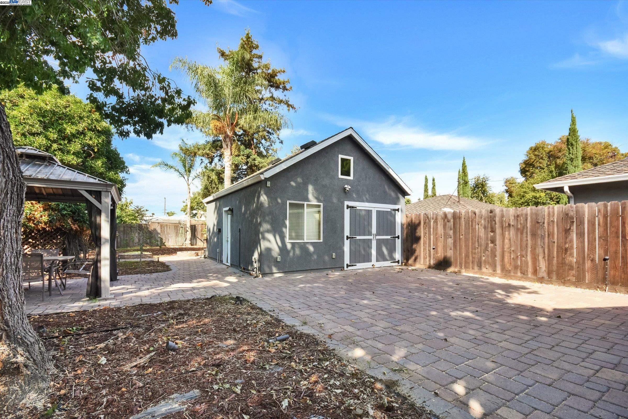 Detail Gallery Image 19 of 31 For 715 Harrison St, San Jose,  CA 95125 - 2 Beds | 2 Baths