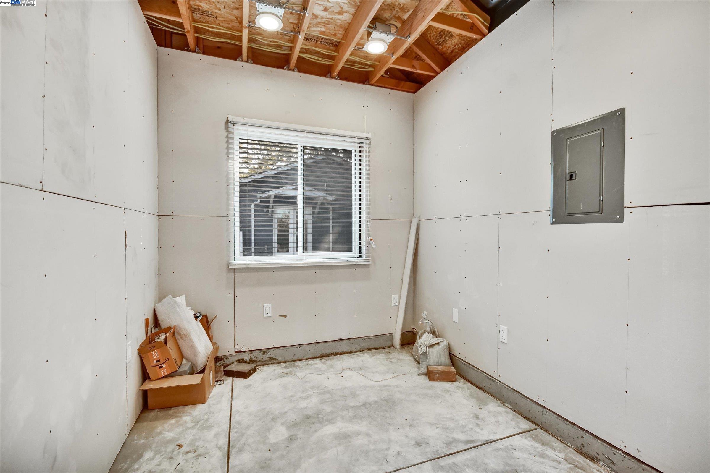 Detail Gallery Image 27 of 31 For 715 Harrison St, San Jose,  CA 95125 - 2 Beds | 2 Baths