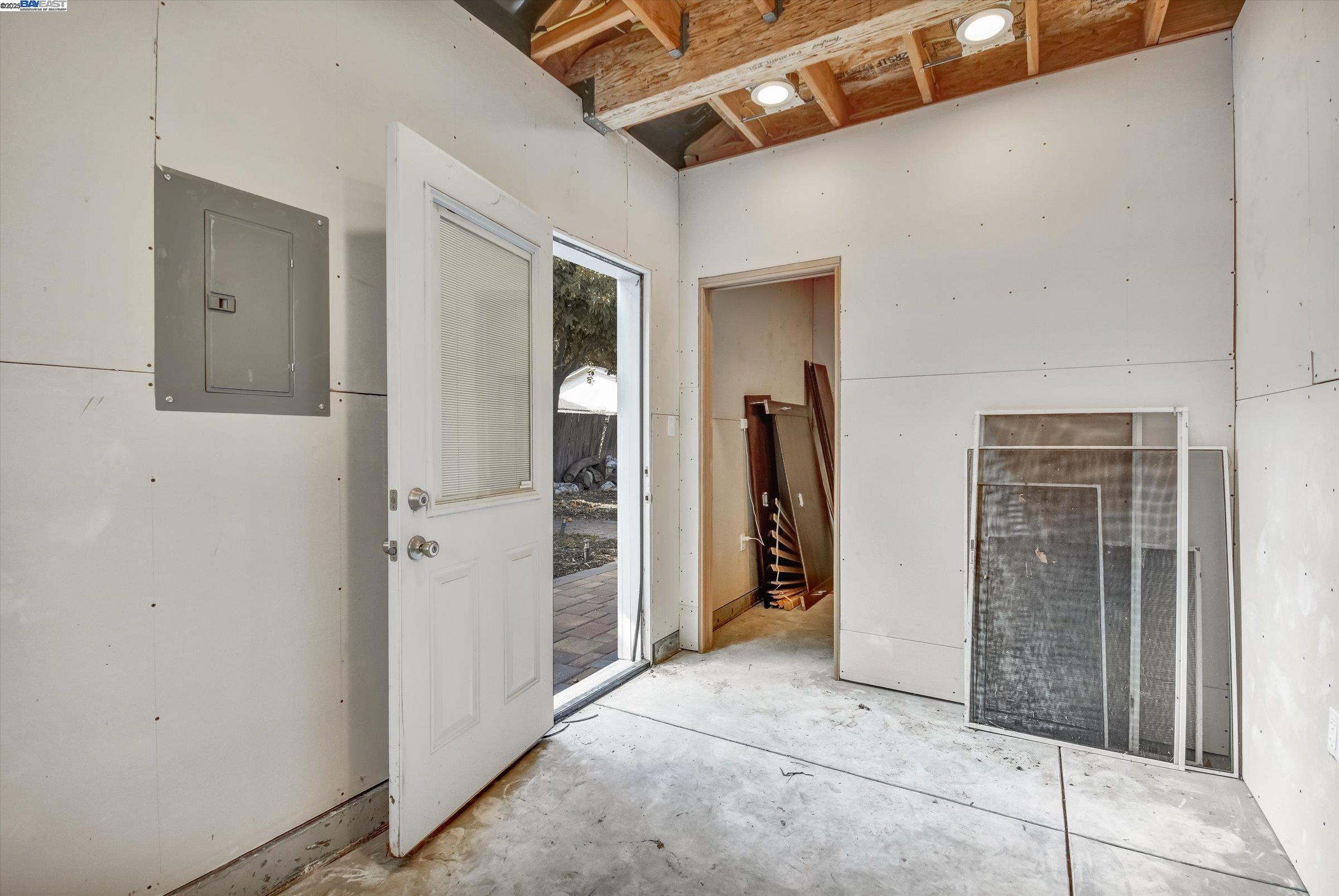 Detail Gallery Image 28 of 31 For 715 Harrison St, San Jose,  CA 95125 - 2 Beds | 2 Baths