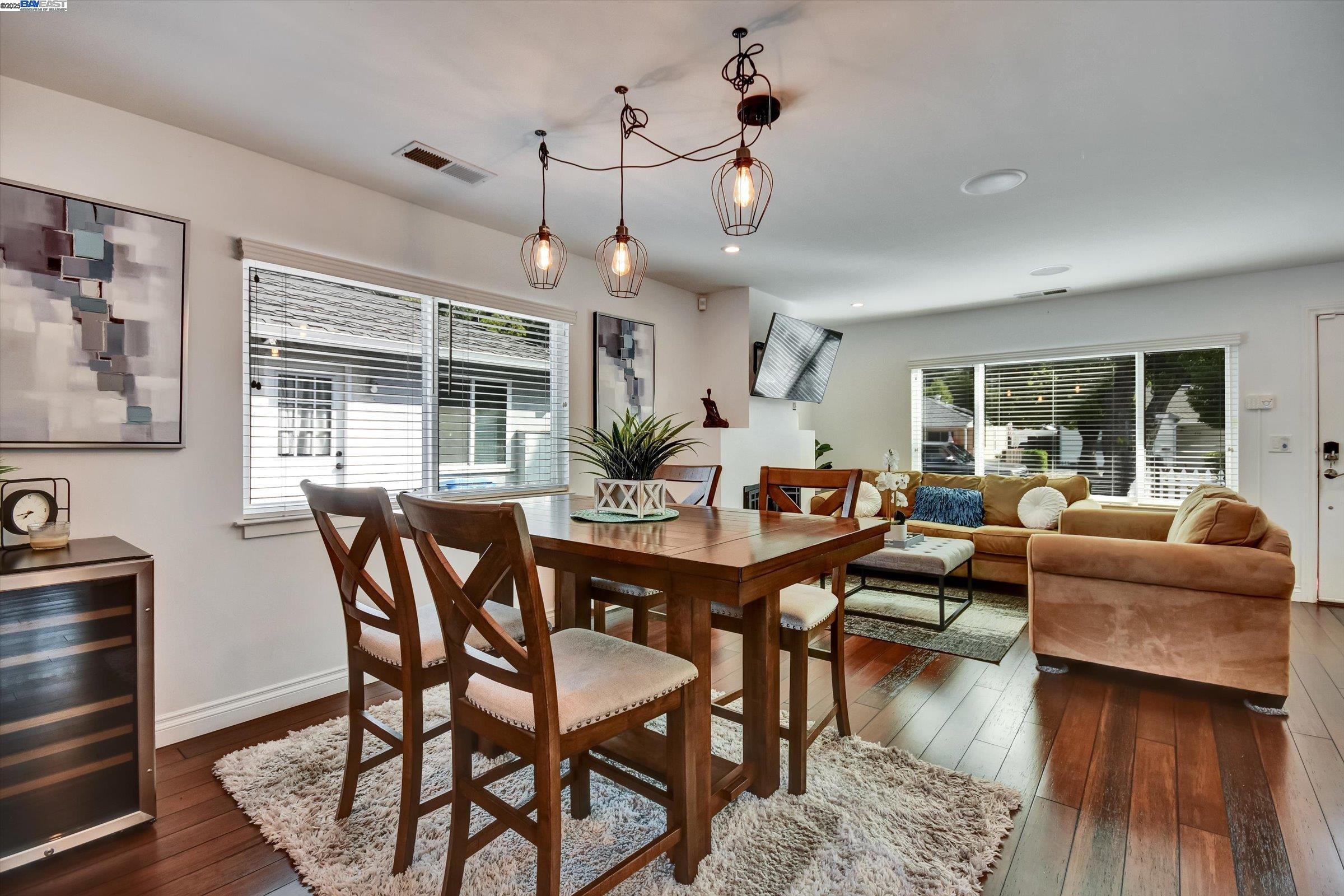 Detail Gallery Image 7 of 31 For 715 Harrison St, San Jose,  CA 95125 - 2 Beds | 2 Baths