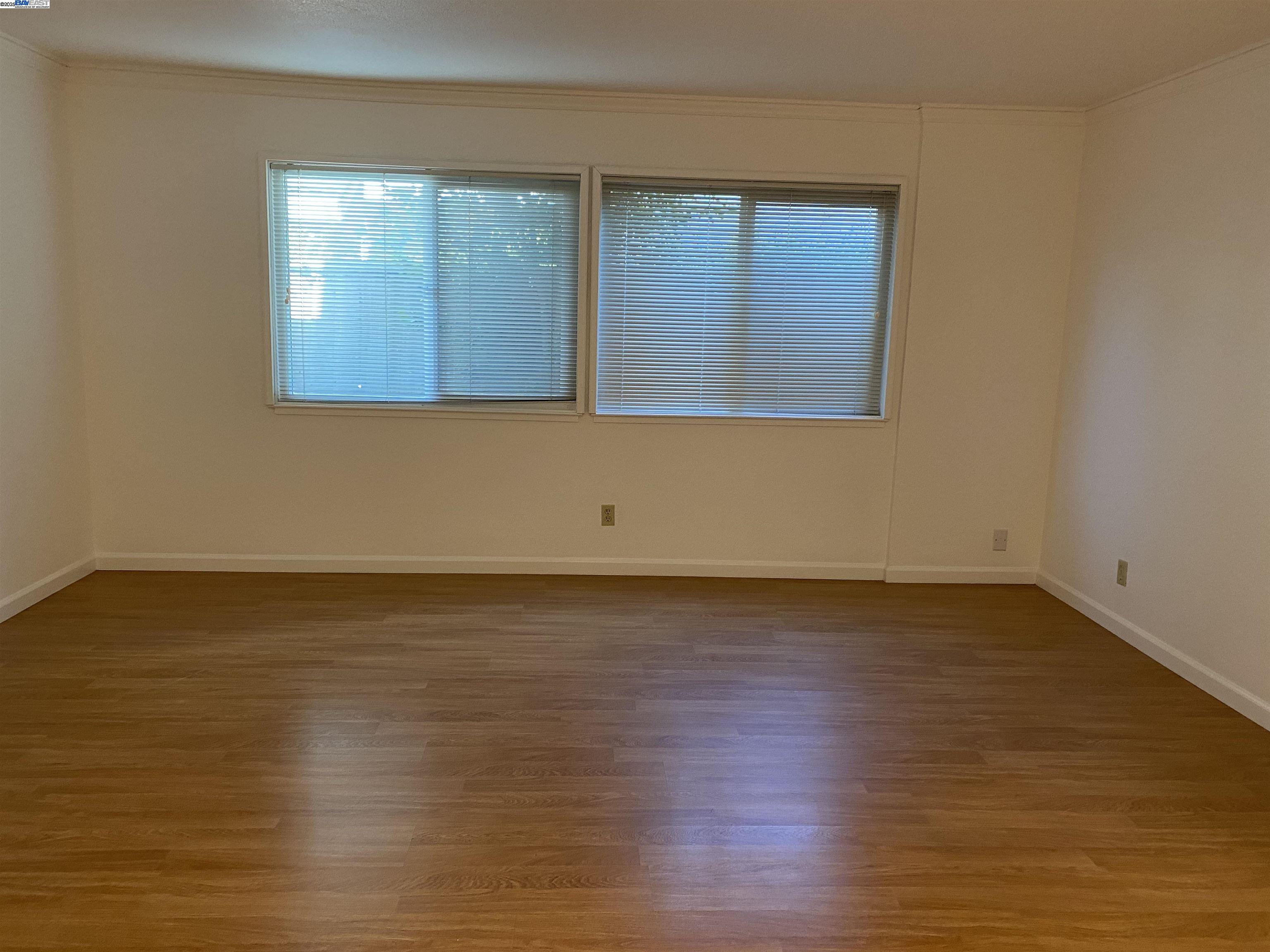 Detail Gallery Image 2 of 30 For 6084 via De Los Cerros, Pleasanton,  CA 94566-5885 - 3 Beds | 2/1 Baths