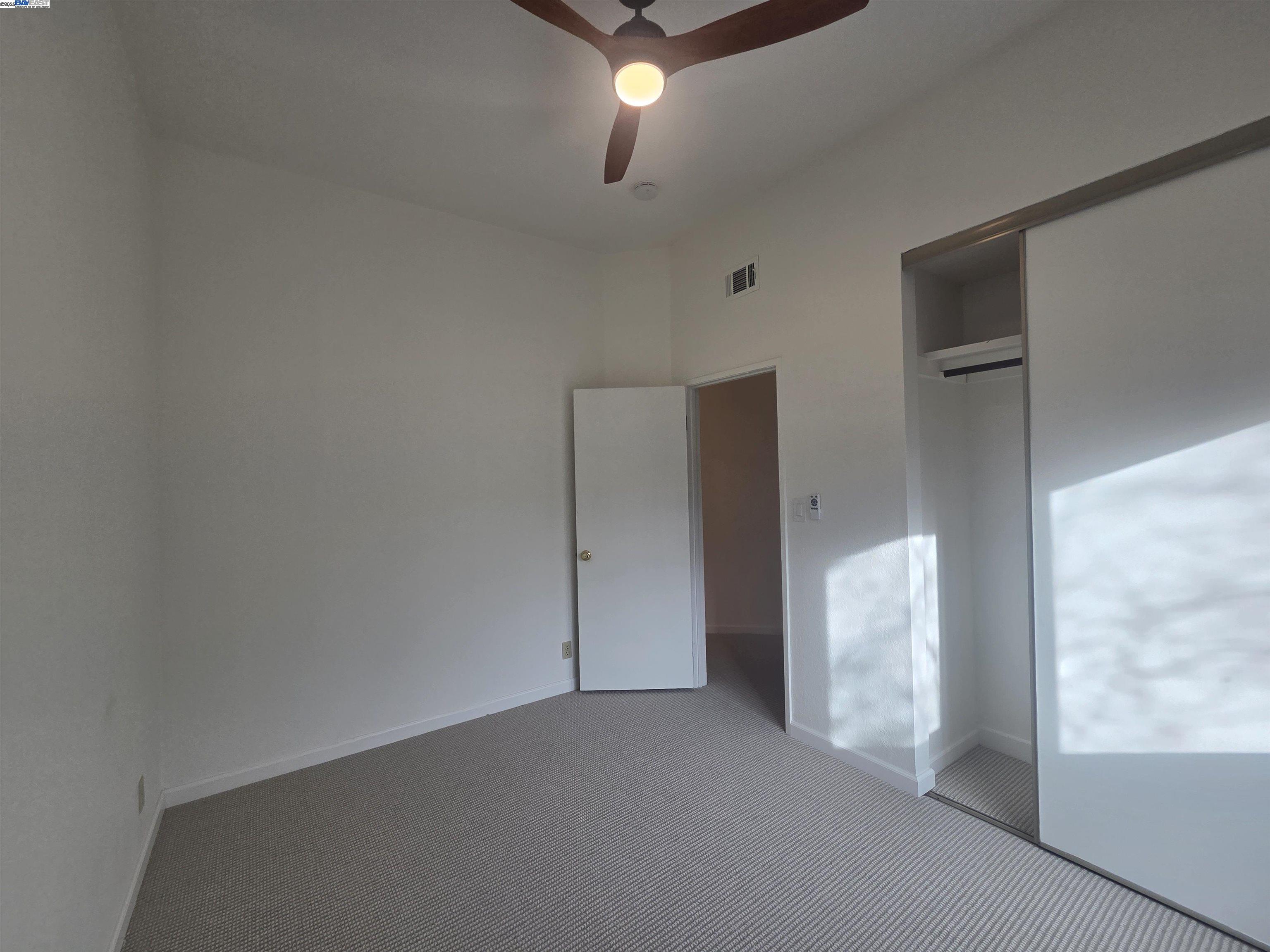 Detail Gallery Image 16 of 30 For 6084 via De Los Cerros, Pleasanton,  CA 94566-5885 - 3 Beds | 2/1 Baths