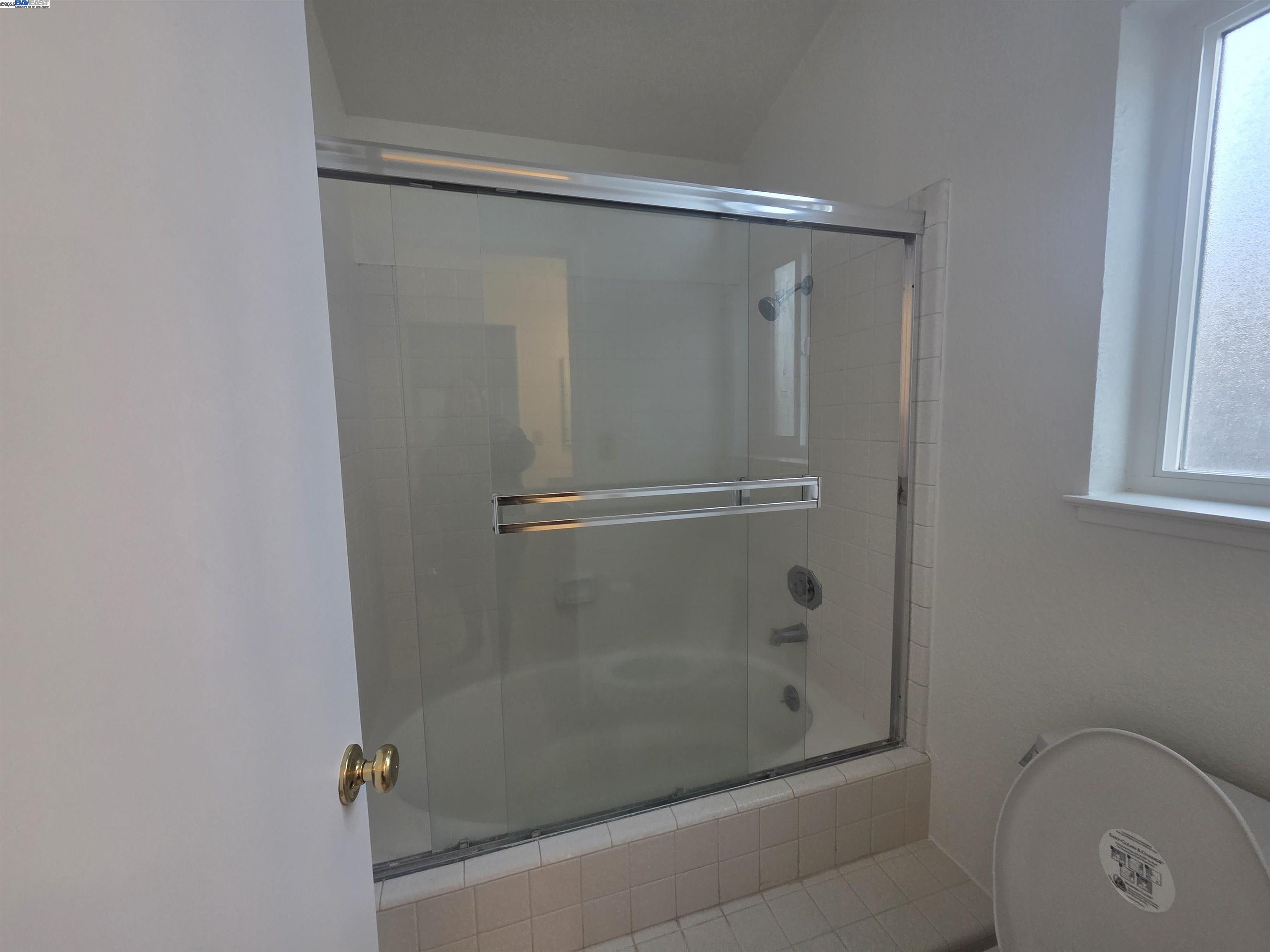 Detail Gallery Image 25 of 30 For 6084 via De Los Cerros, Pleasanton,  CA 94566-5885 - 3 Beds | 2/1 Baths