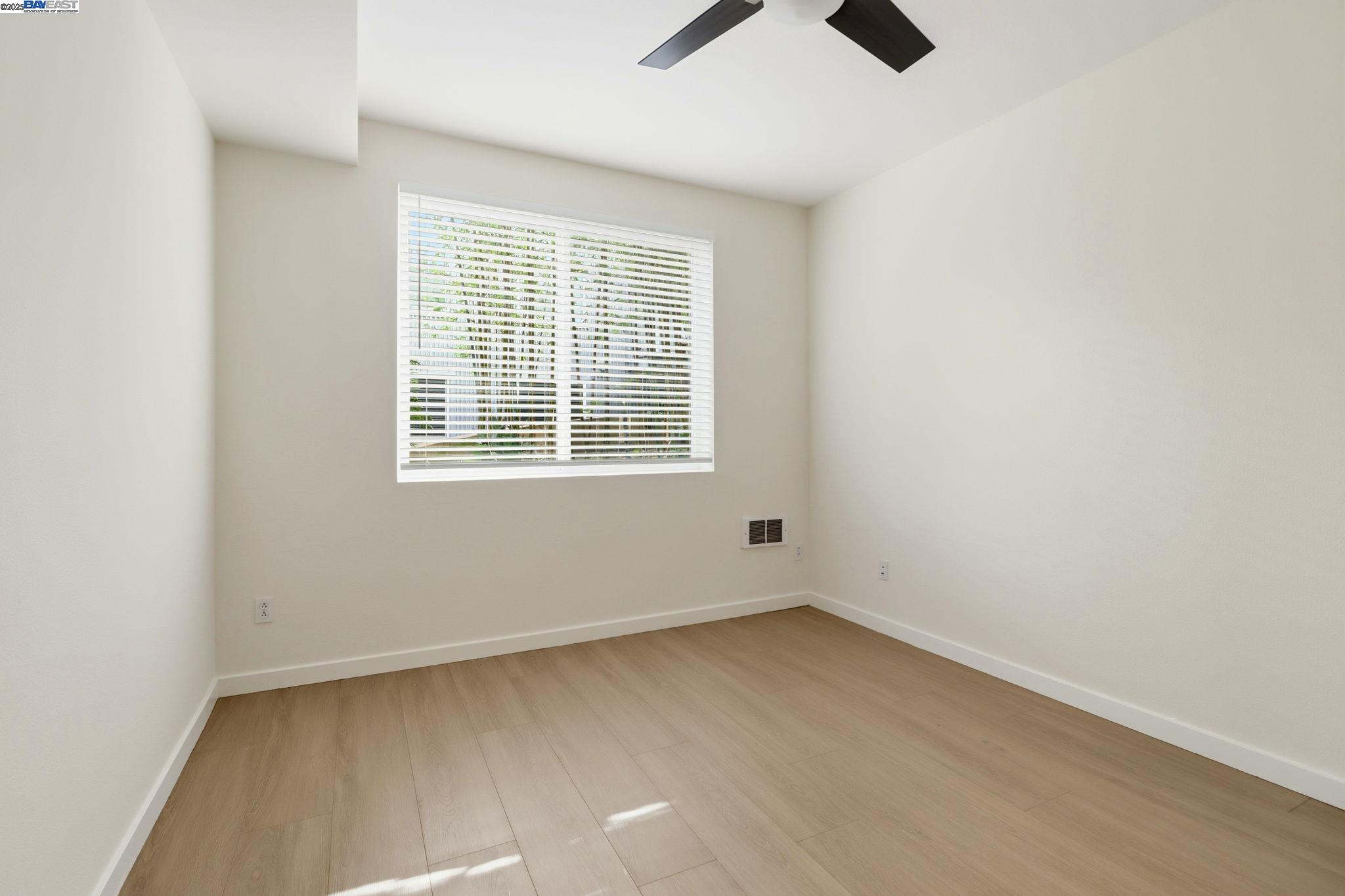 Photo #23: 41119561 Listing: Photo #23