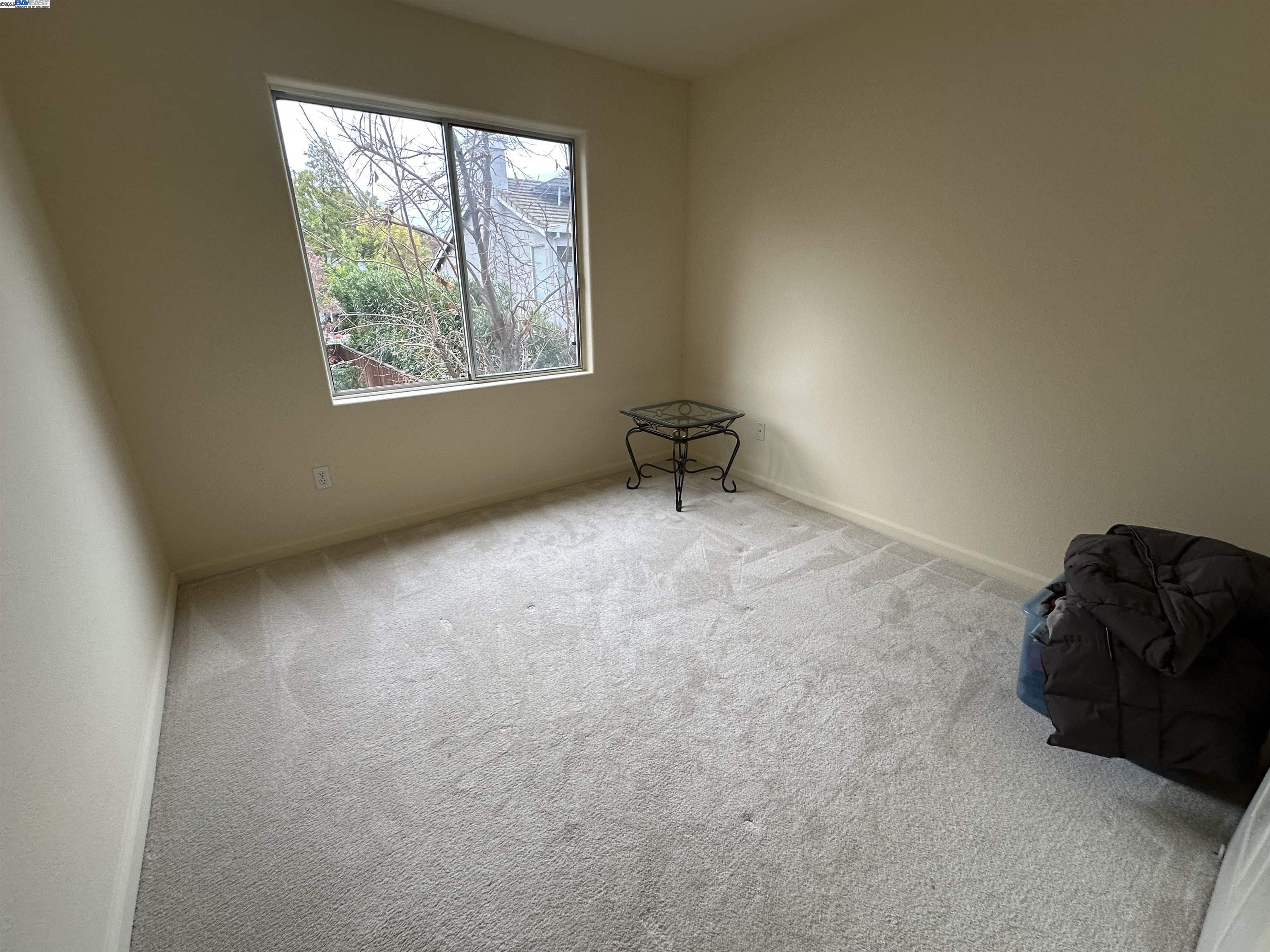 Detail Gallery Image 14 of 17 For 1448 Dumaine St, Concord,  CA 94518 - 3 Beds | 2/1 Baths