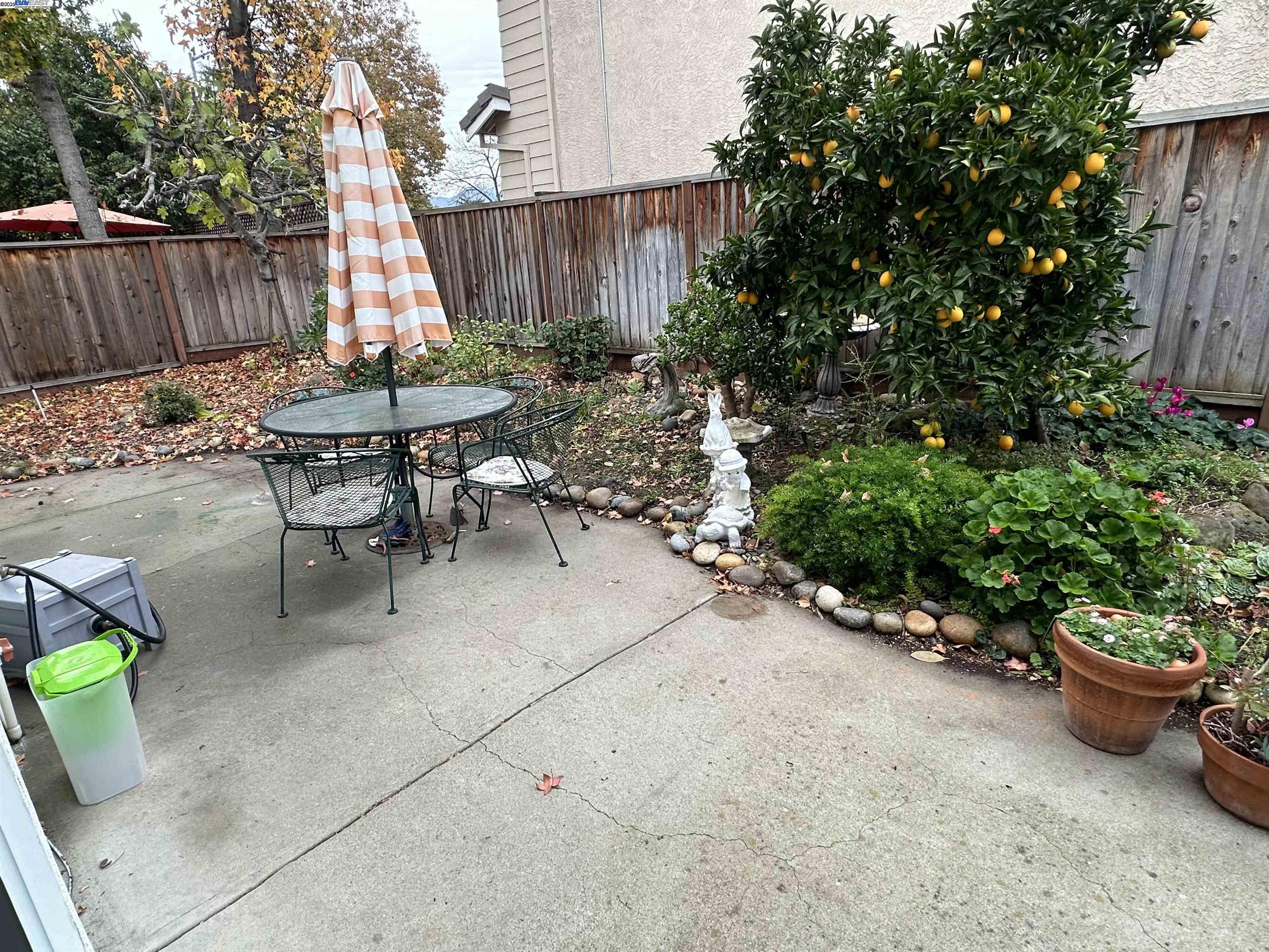 Detail Gallery Image 16 of 17 For 1448 Dumaine St, Concord,  CA 94518 - 3 Beds | 2/1 Baths