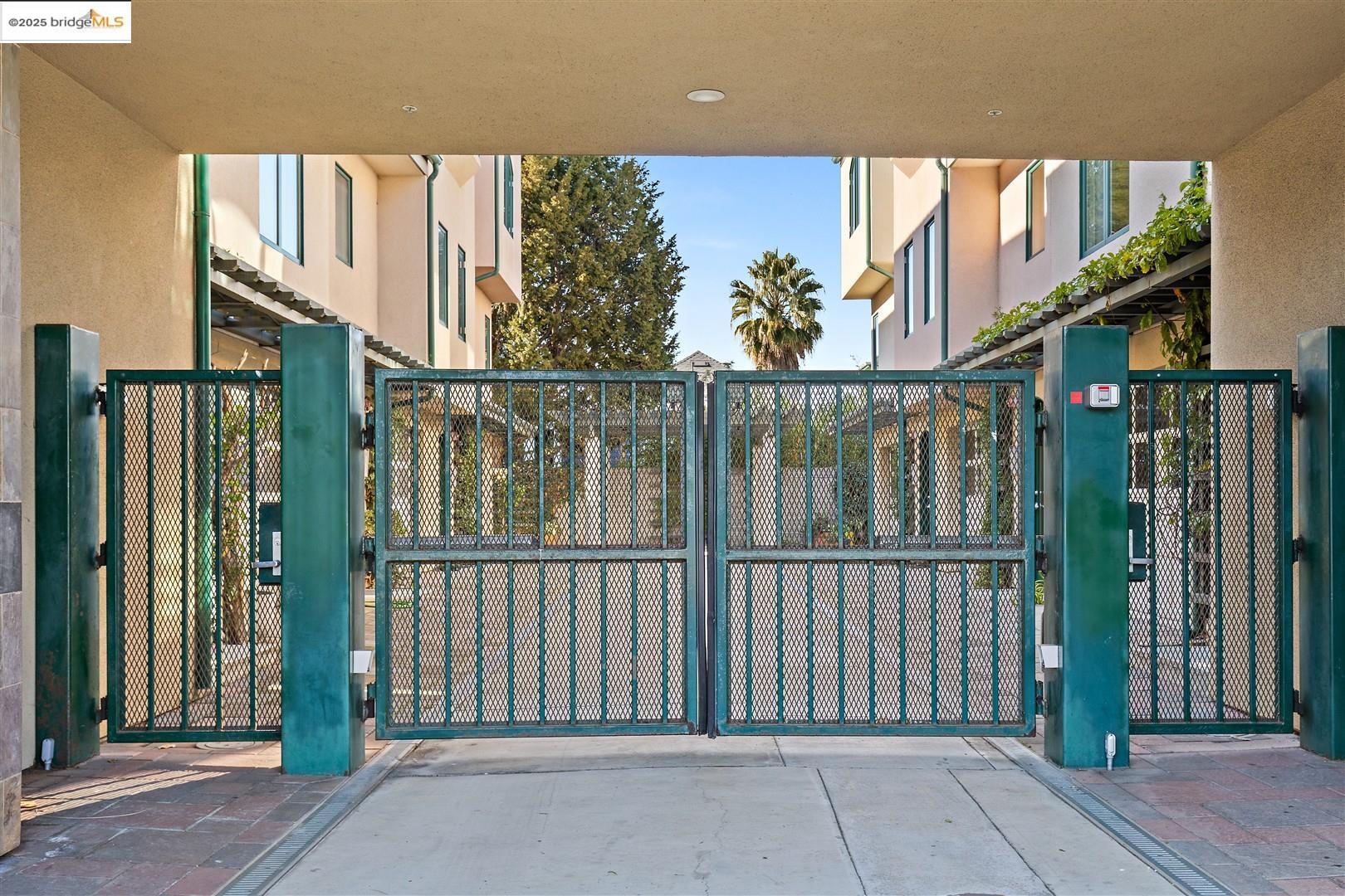 Photo #2: 41119573 Listing: Photo #2