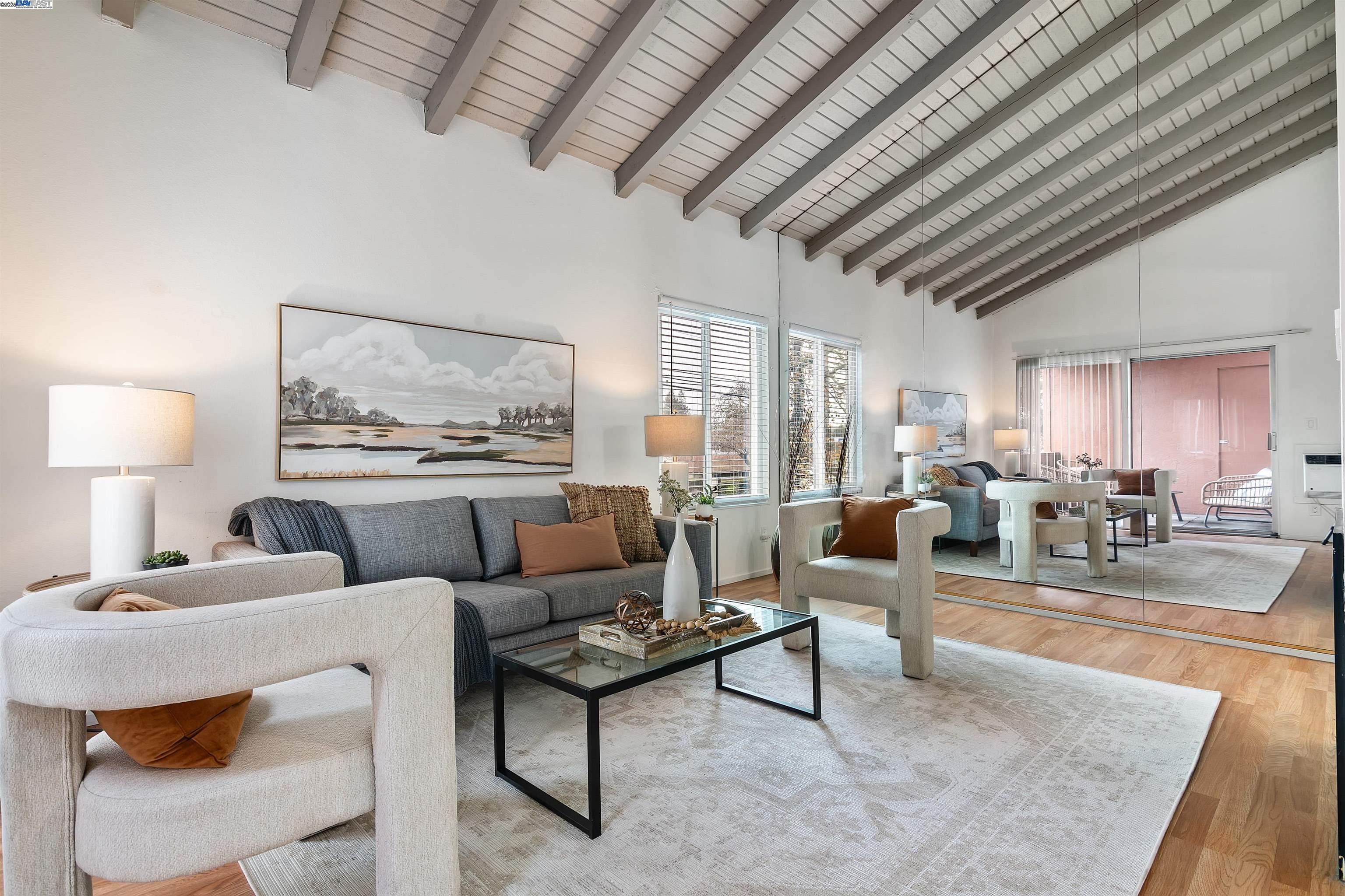 Photo #2: 41119575 Listing: Photo #2