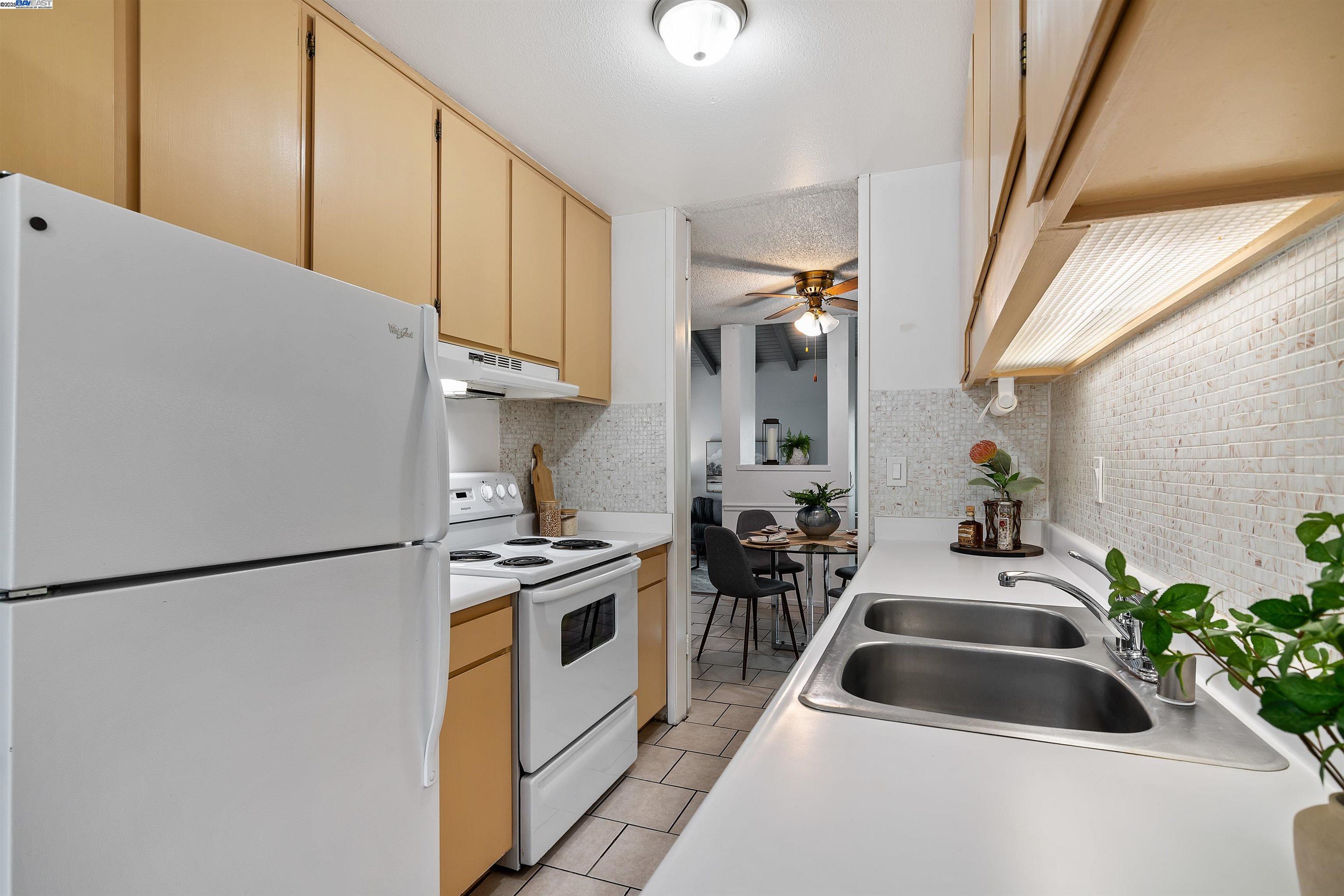 Photo #11: 41119575 Listing: Photo #11