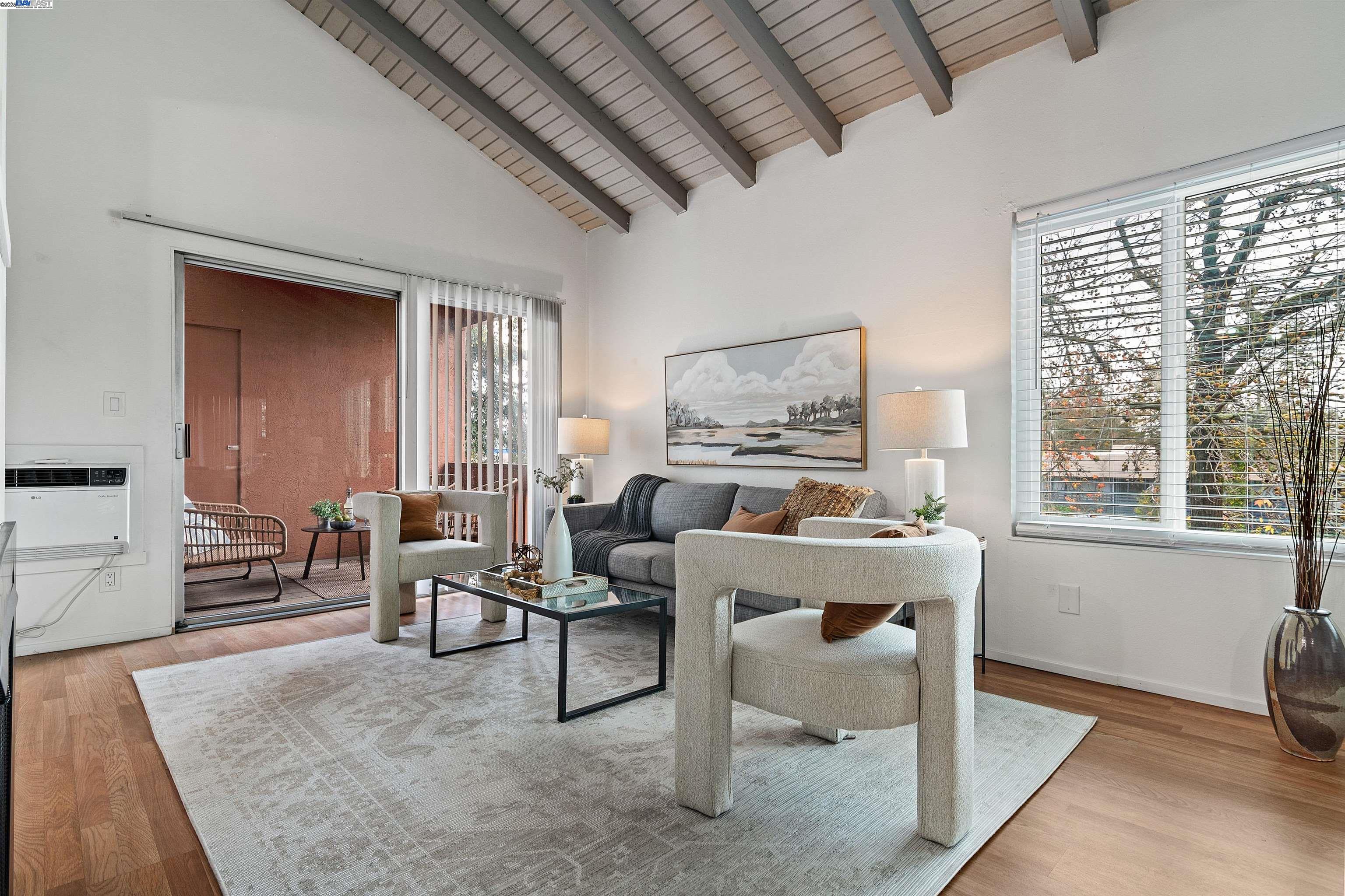 Photo #3: 41119575 Listing: Photo #3