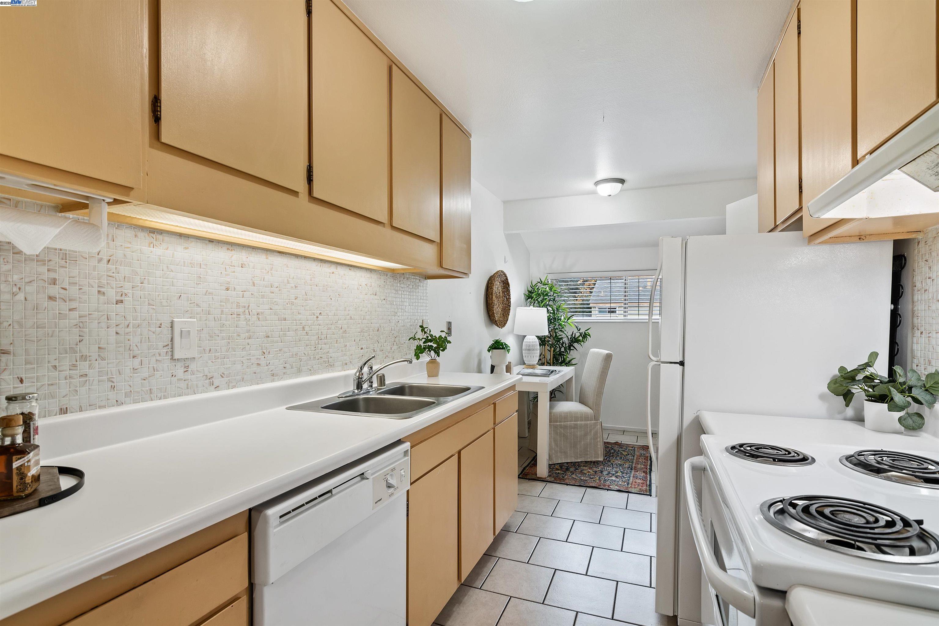 Photo #8: 41119575 Listing: Photo #8