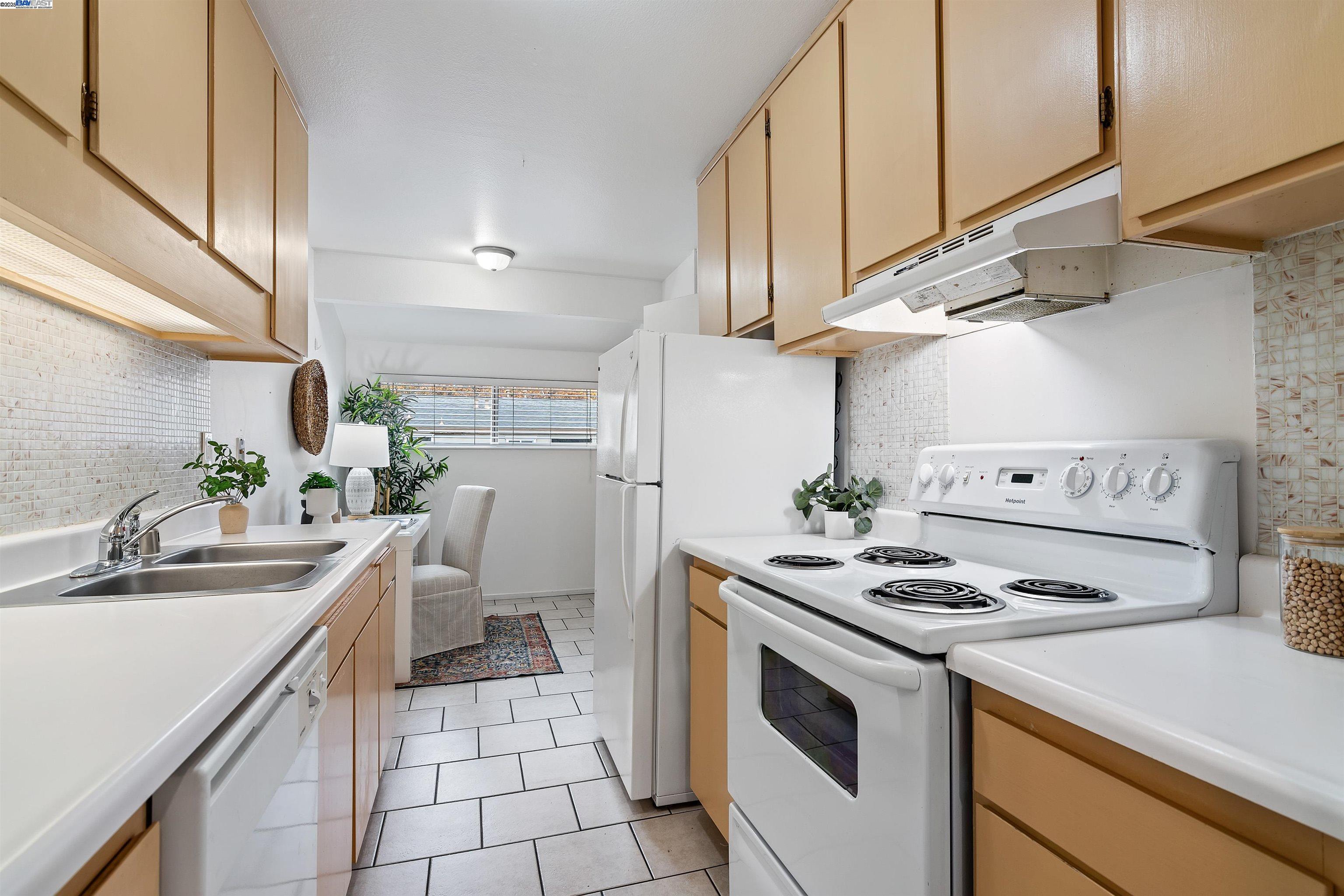 Photo #9: 41119575 Listing: Photo #9