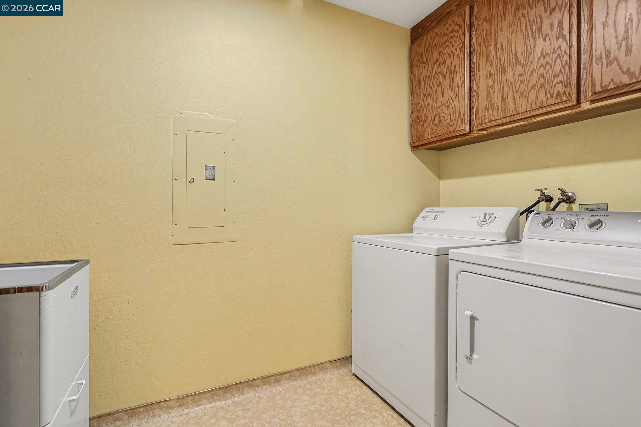 Detail Gallery Image 28 of 47 For 165 Travalini Ct., El Sobrante,  CA 94803-2665 - 4 Beds | 2/1 Baths