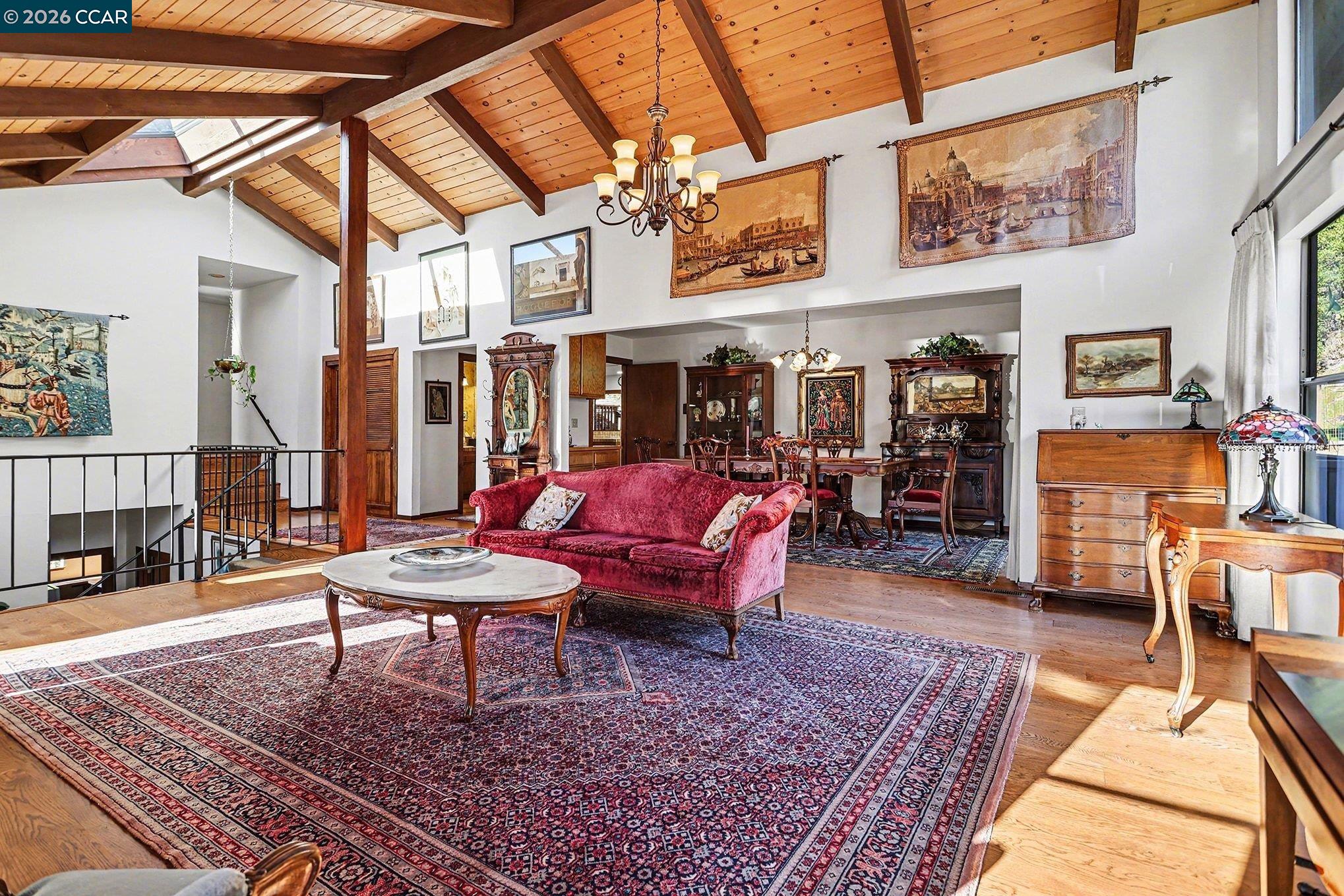 Detail Gallery Image 9 of 47 For 165 Travalini Ct., El Sobrante,  CA 94803-2665 - 4 Beds | 2/1 Baths