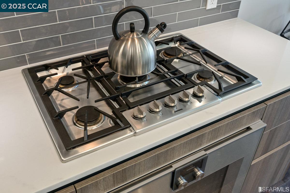 Detail Gallery Image 15 of 37 For 1000 3rd Street #204,  San Francisco,  CA 94158 - 1 Beds | 1 Baths