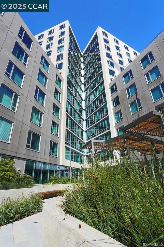 Detail Gallery Image 26 of 37 For 1000 3rd Street #204,  San Francisco,  CA 94158 - 1 Beds | 1 Baths