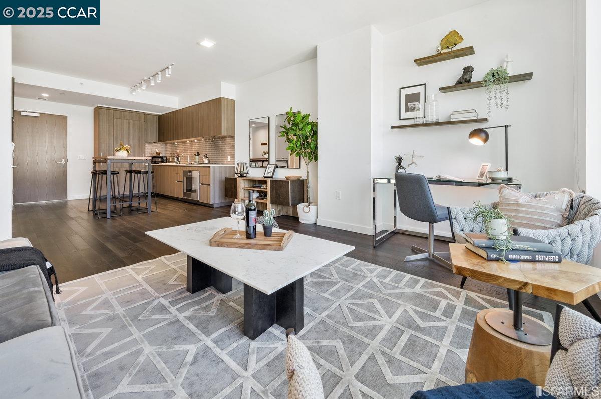 Detail Gallery Image 10 of 37 For 1000 3rd Street #204,  San Francisco,  CA 94158 - 1 Beds | 1 Baths