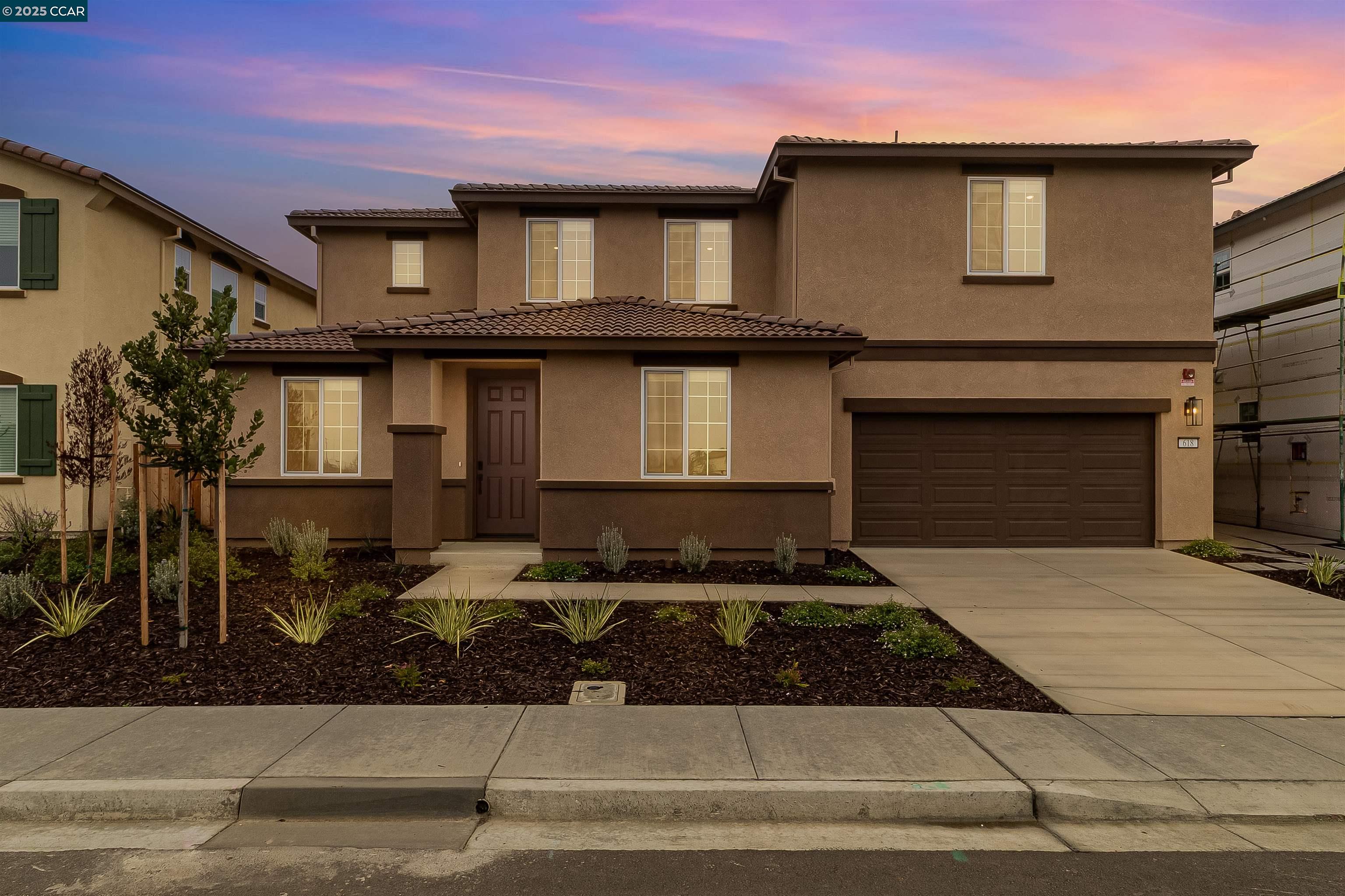 Front Image Thumbnail for CC41119578