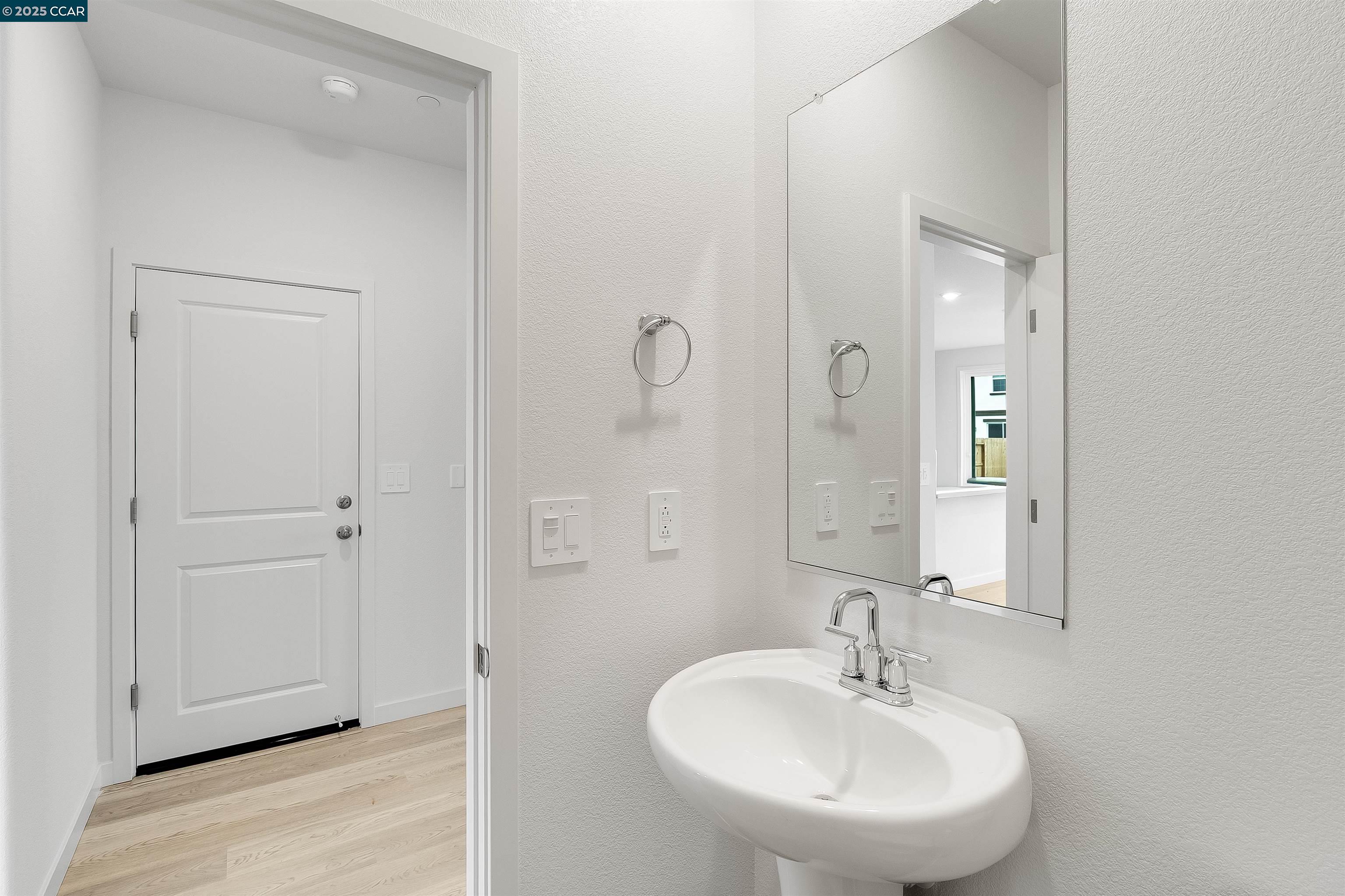 Detail Gallery Image 22 of 60 For 618 Channel Circle, Oakley,  CA 94561 - 5 Beds | 3/1 Baths