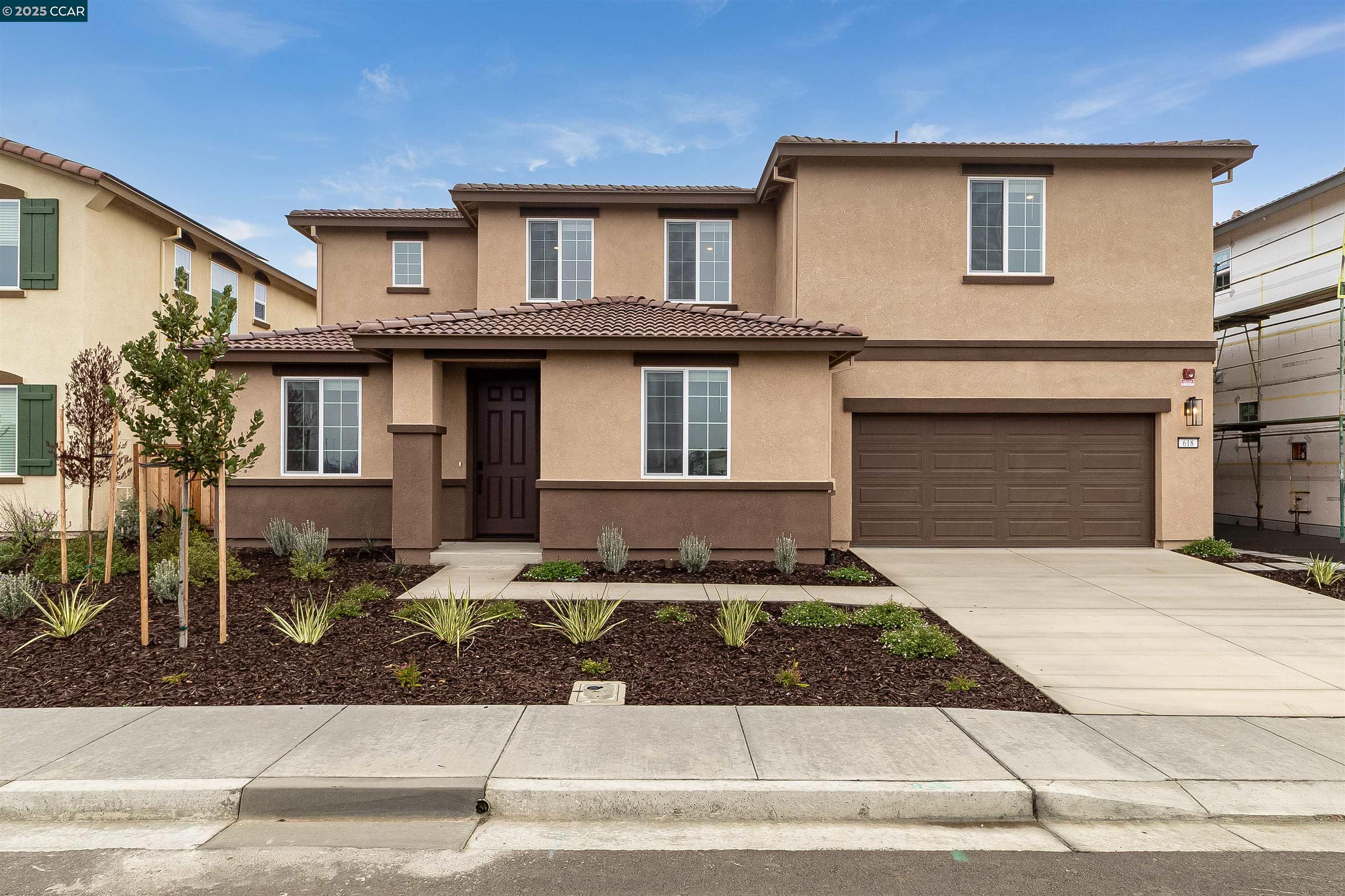 Detail Gallery Image 4 of 60 For 618 Channel Circle, Oakley,  CA 94561 - 5 Beds | 3/1 Baths