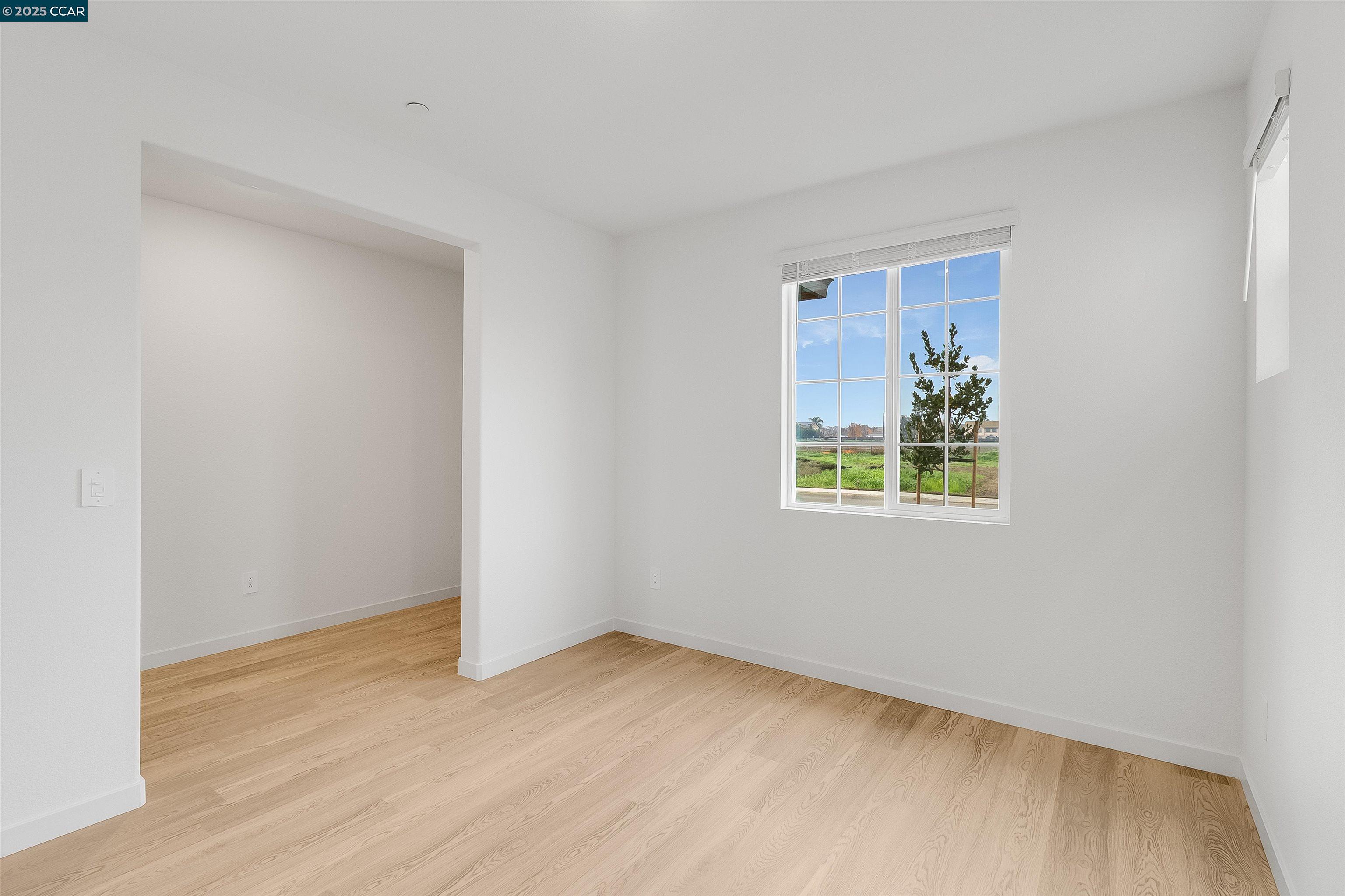 Detail Gallery Image 8 of 60 For 618 Channel Circle, Oakley,  CA 94561 - 5 Beds | 3/1 Baths