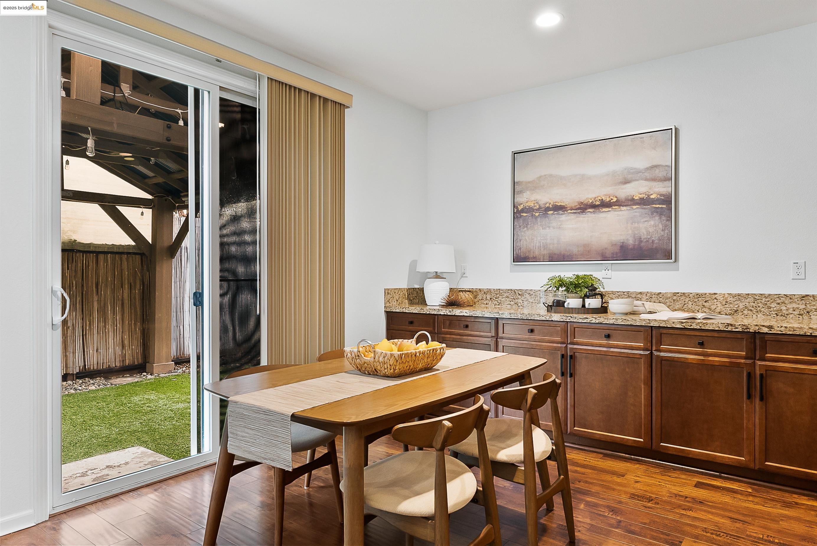 Detail Gallery Image 11 of 43 For 322 Pacifica Dr, Brentwood,  CA 94513 - 5 Beds | 3 Baths