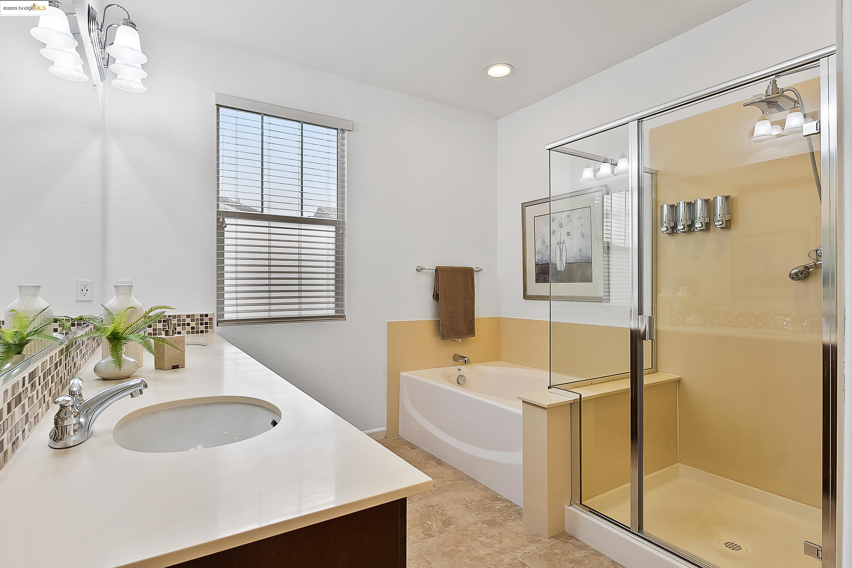 Detail Gallery Image 23 of 43 For 322 Pacifica Dr, Brentwood,  CA 94513 - 5 Beds | 3 Baths