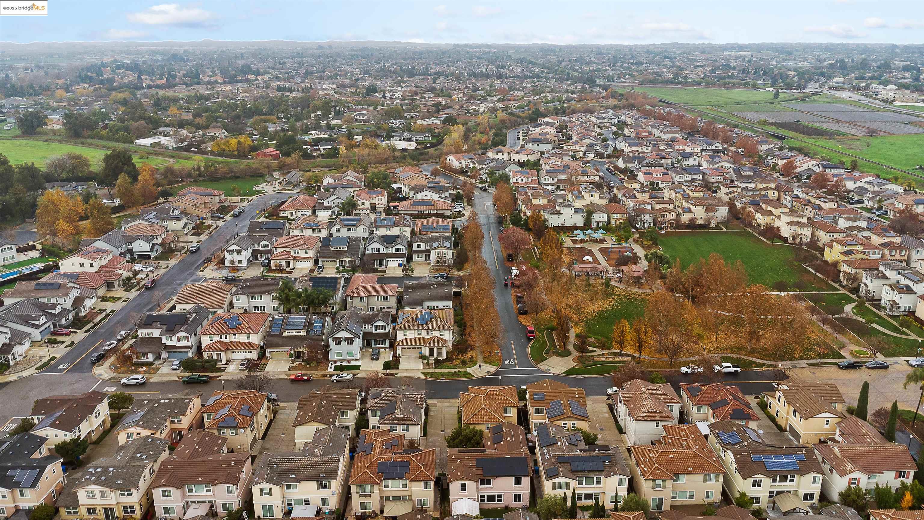 Detail Gallery Image 40 of 43 For 322 Pacifica Dr, Brentwood,  CA 94513 - 5 Beds | 3 Baths