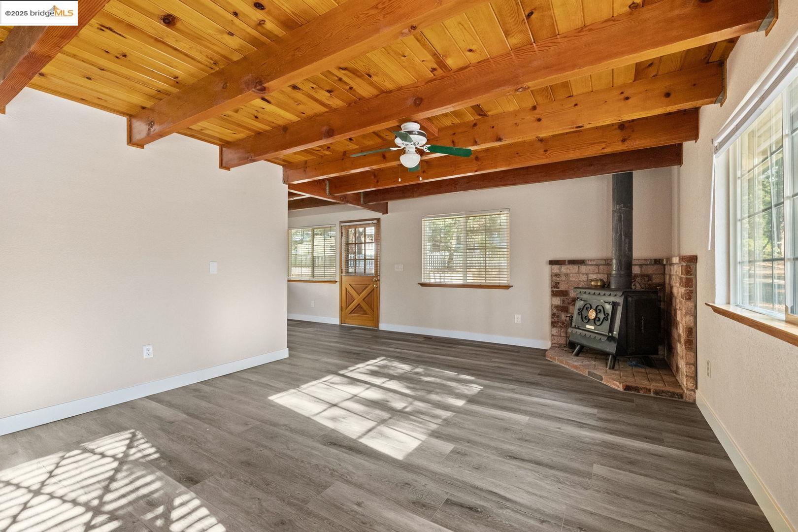 Detail Gallery Image 3 of 36 For 24425 Kewin Mill Rd, Sonora,  CA 95370 - 2 Beds | 1/1 Baths