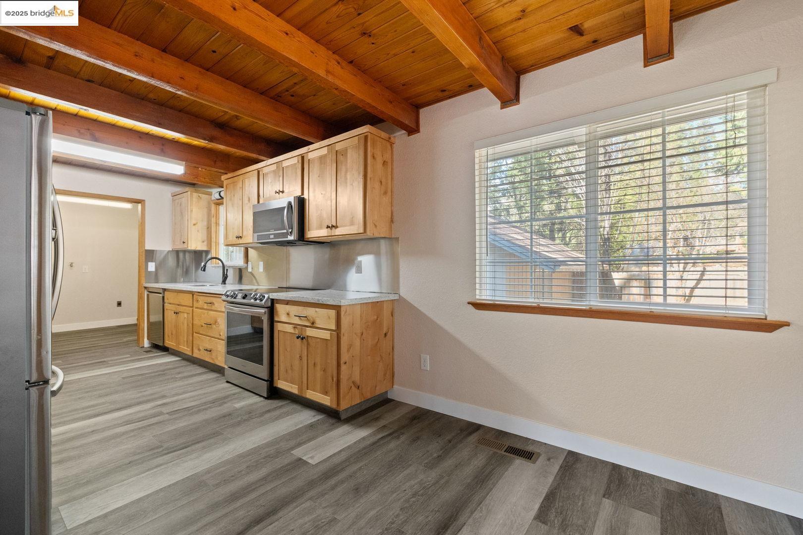 Detail Gallery Image 7 of 36 For 24425 Kewin Mill Rd, Sonora,  CA 95370 - 2 Beds | 1/1 Baths